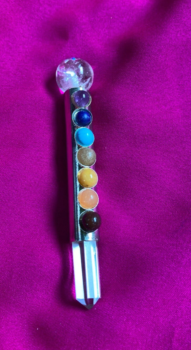 Kheops Seven Chakra Crystal Wand Small Hand Held Over 3″ Long Direct Energy