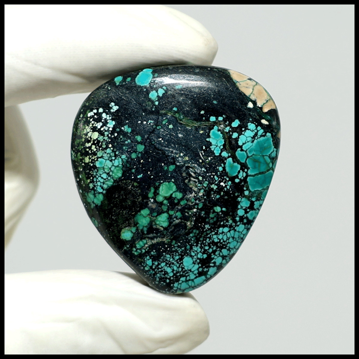 Himalayan Sky ~ 3 PC Ancient Tibet Turquoise Palmstones ~ Sacred Mountain Spirit