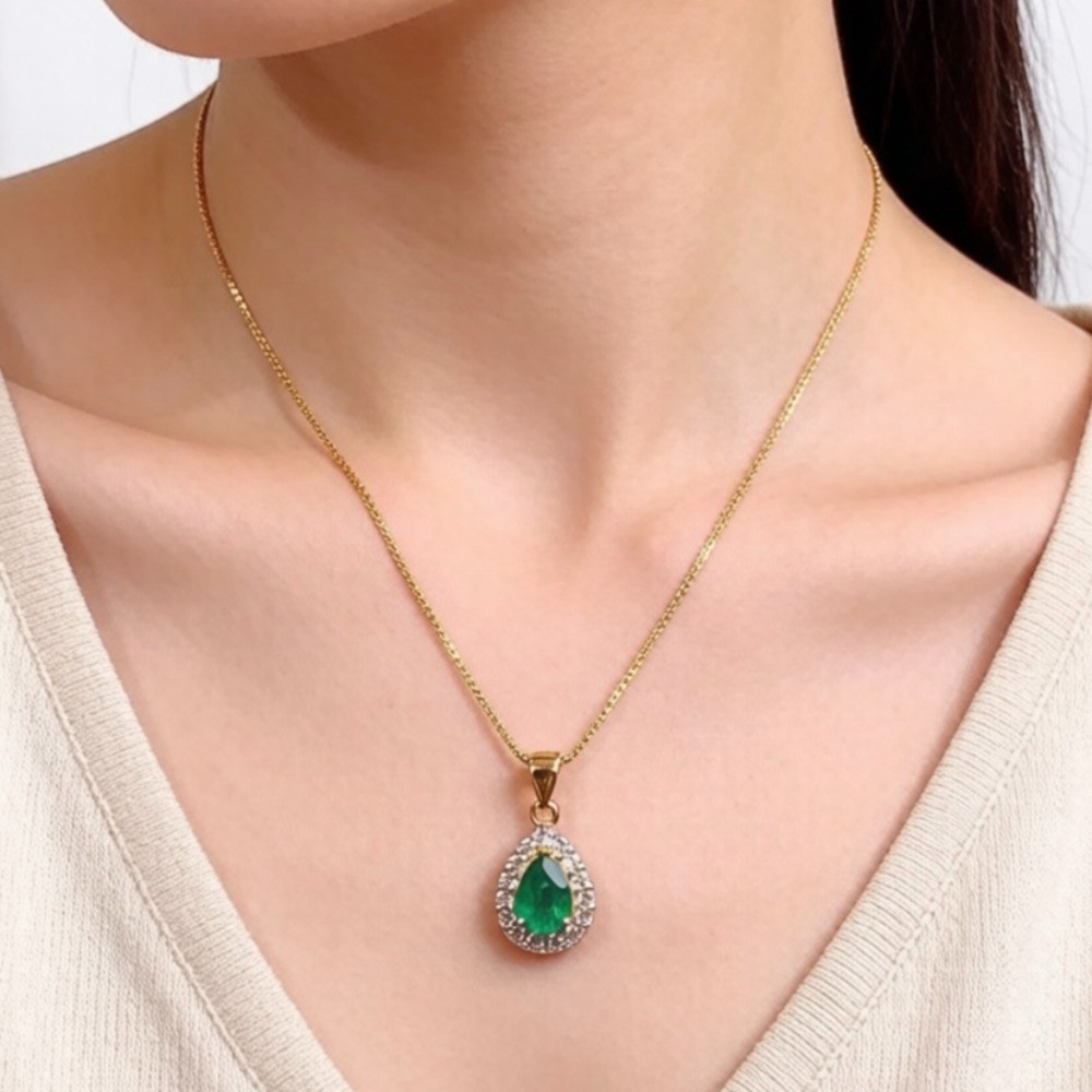 Natural teardrop emerald Pendant Necklace Gemstone S925 Silver Plated 18K Gold