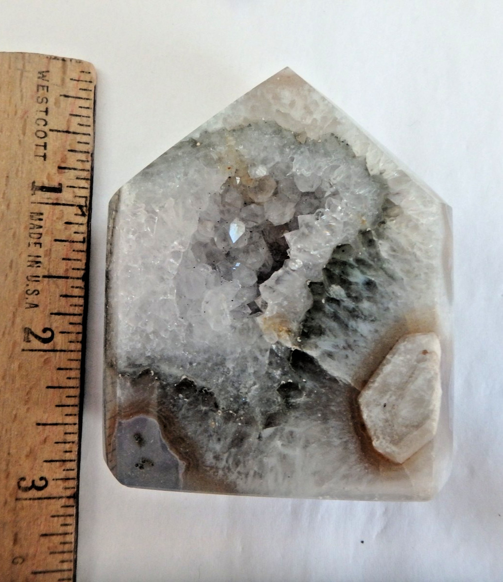 Beautiful Green & White Amethyst 💚🤍Crystal $29💚🤍 Agate 138.5