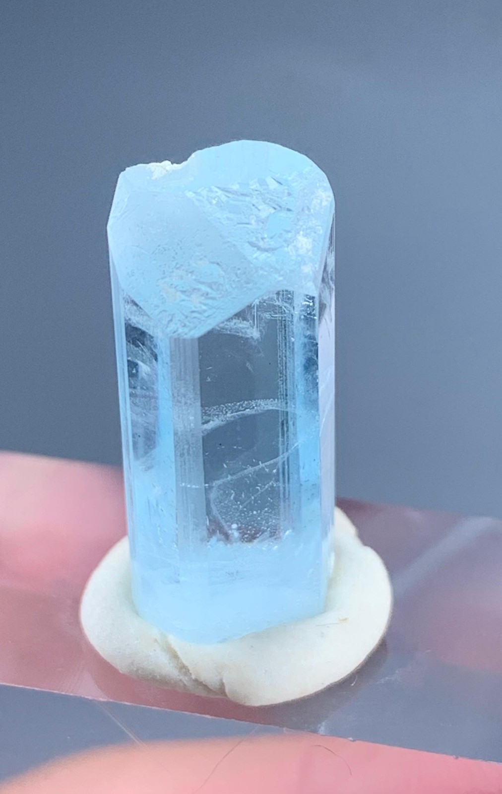 19 Carat Beautiful Top Quality Aquamarine Crystal From Pakistan