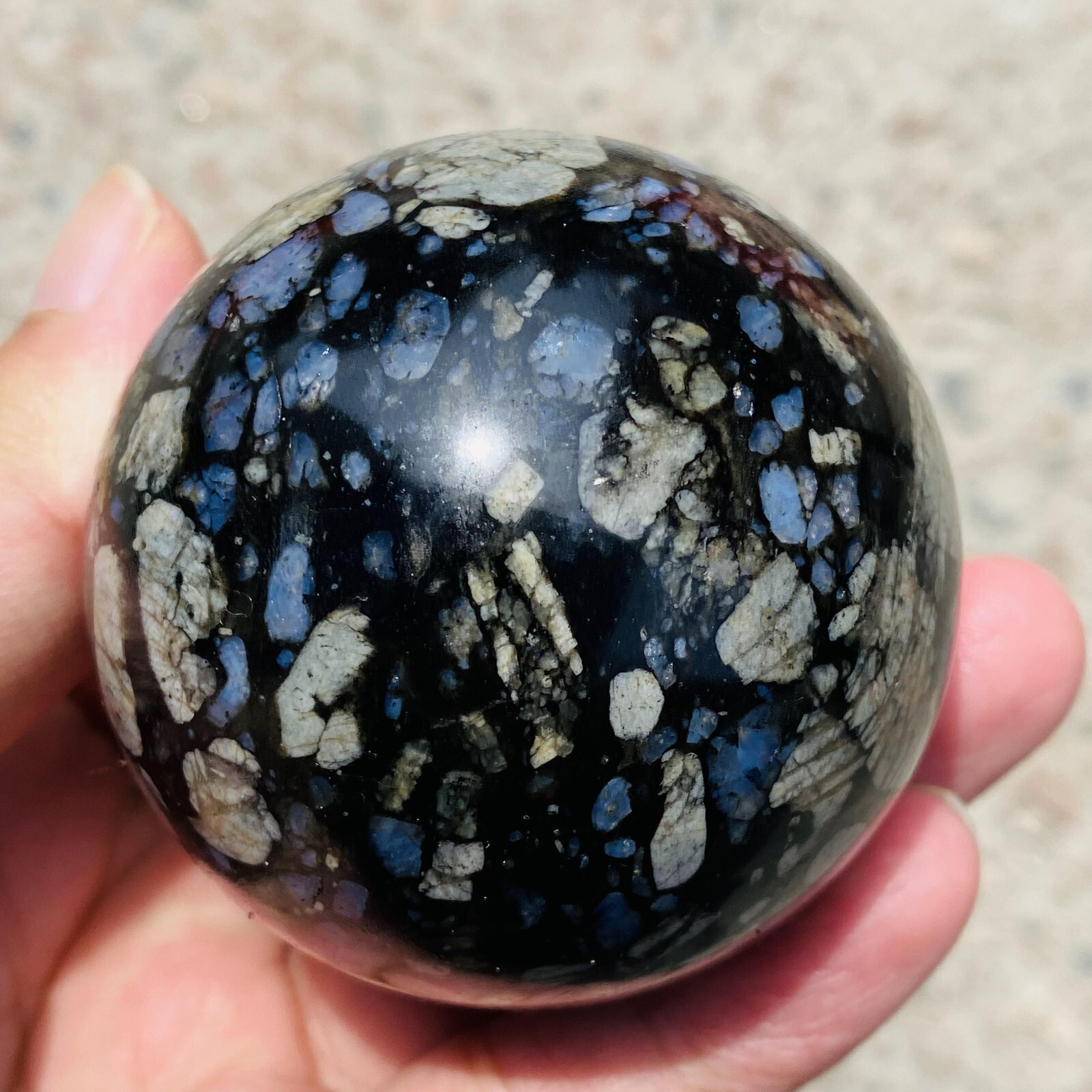 1pc Natural Glaucophane stone ball Quartz Crystal Sphere Reiki Healing 60-65mm