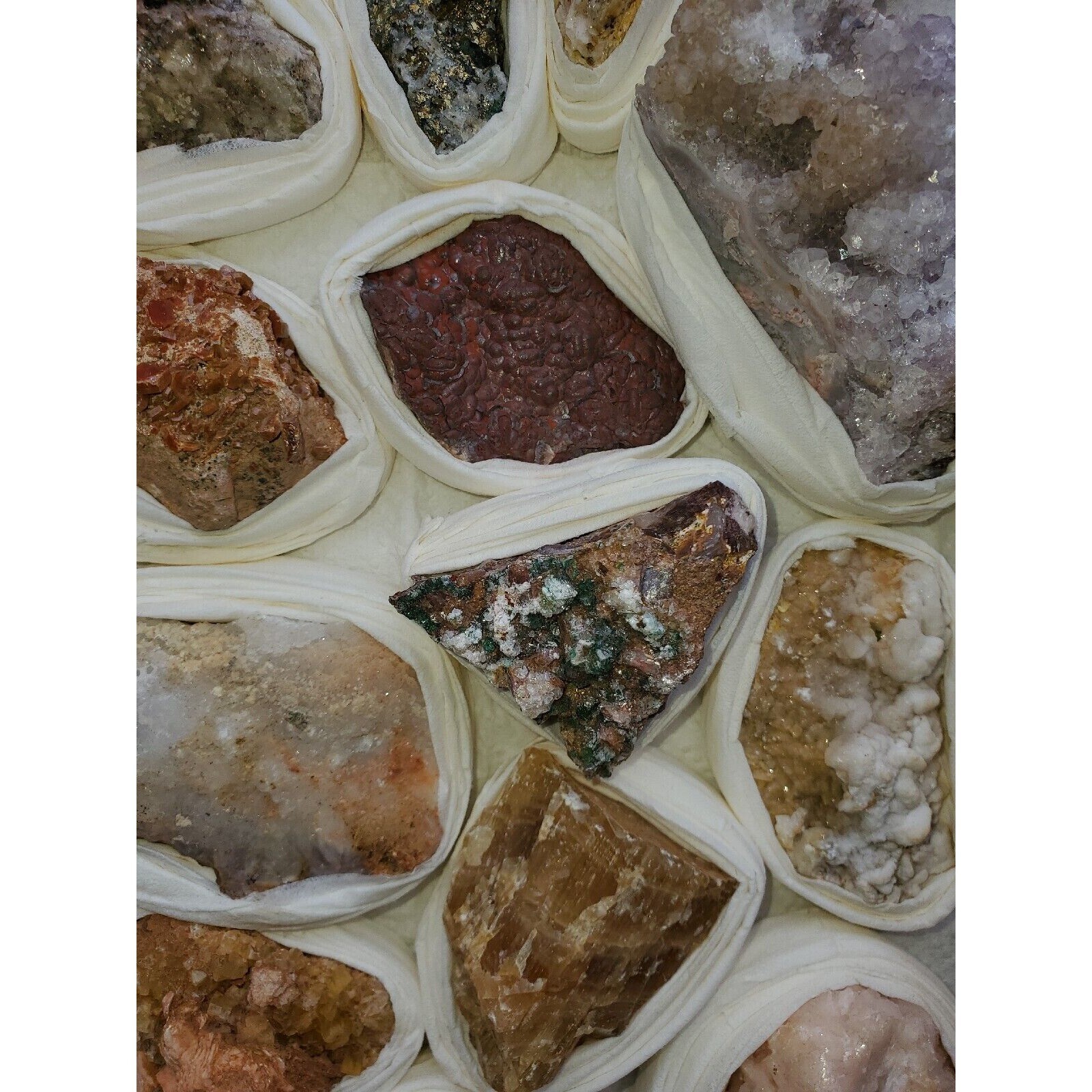 4Lb Wholesale Rare minerals Flat of 22 specimens of high quality Collection, #31