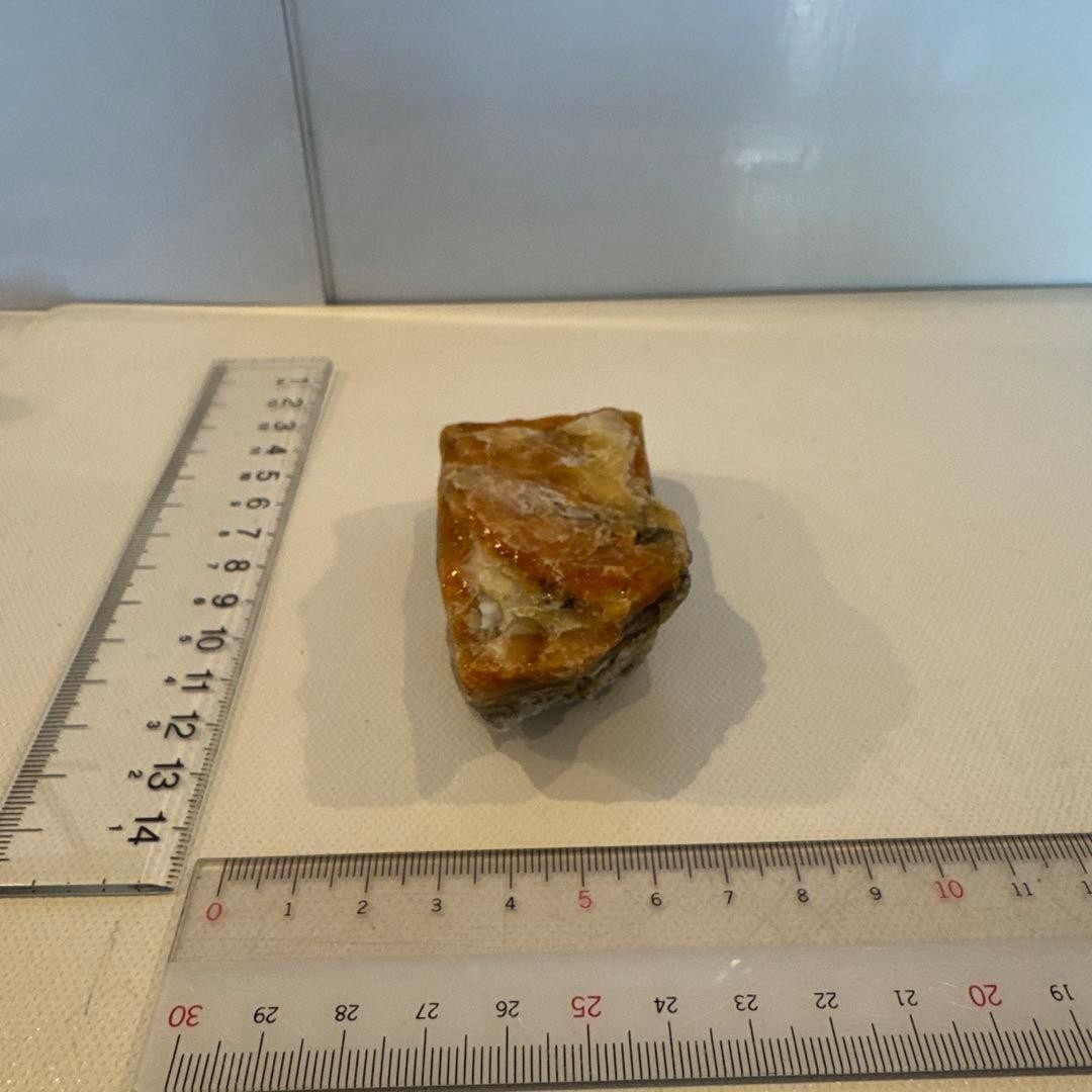 Hokkaidoite Hokkaido Stone Fluorescent Natural Mineral Opal 8 x 4cm 105g Japan