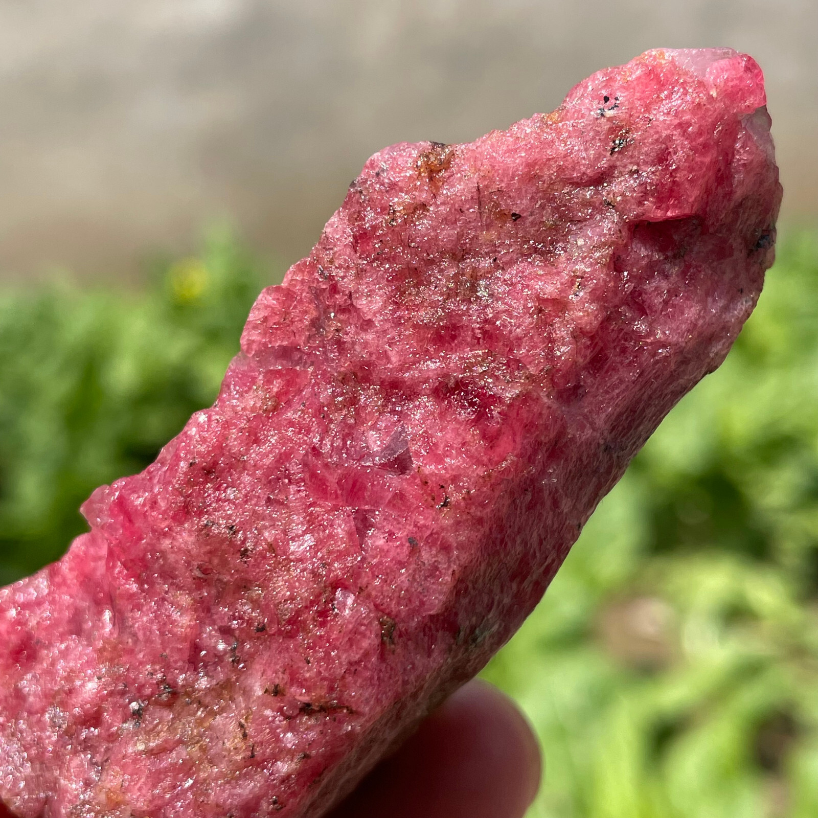 76g Small Rough Stone Natural Red Black Rhodonite Quartz Crystal Specimen