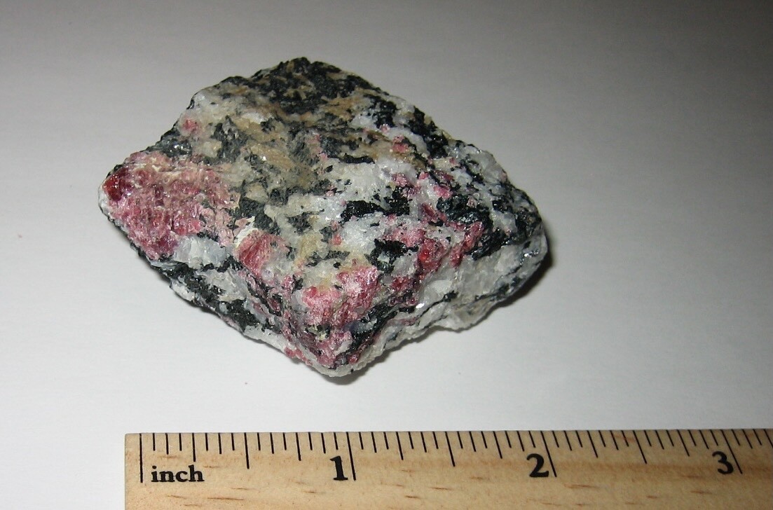 1.6″ RARE NATURAL ROUGH EUDIALYTE CRYSTAL MINERAL FROM QUEBEC, CANADA ~ 70.9g *4