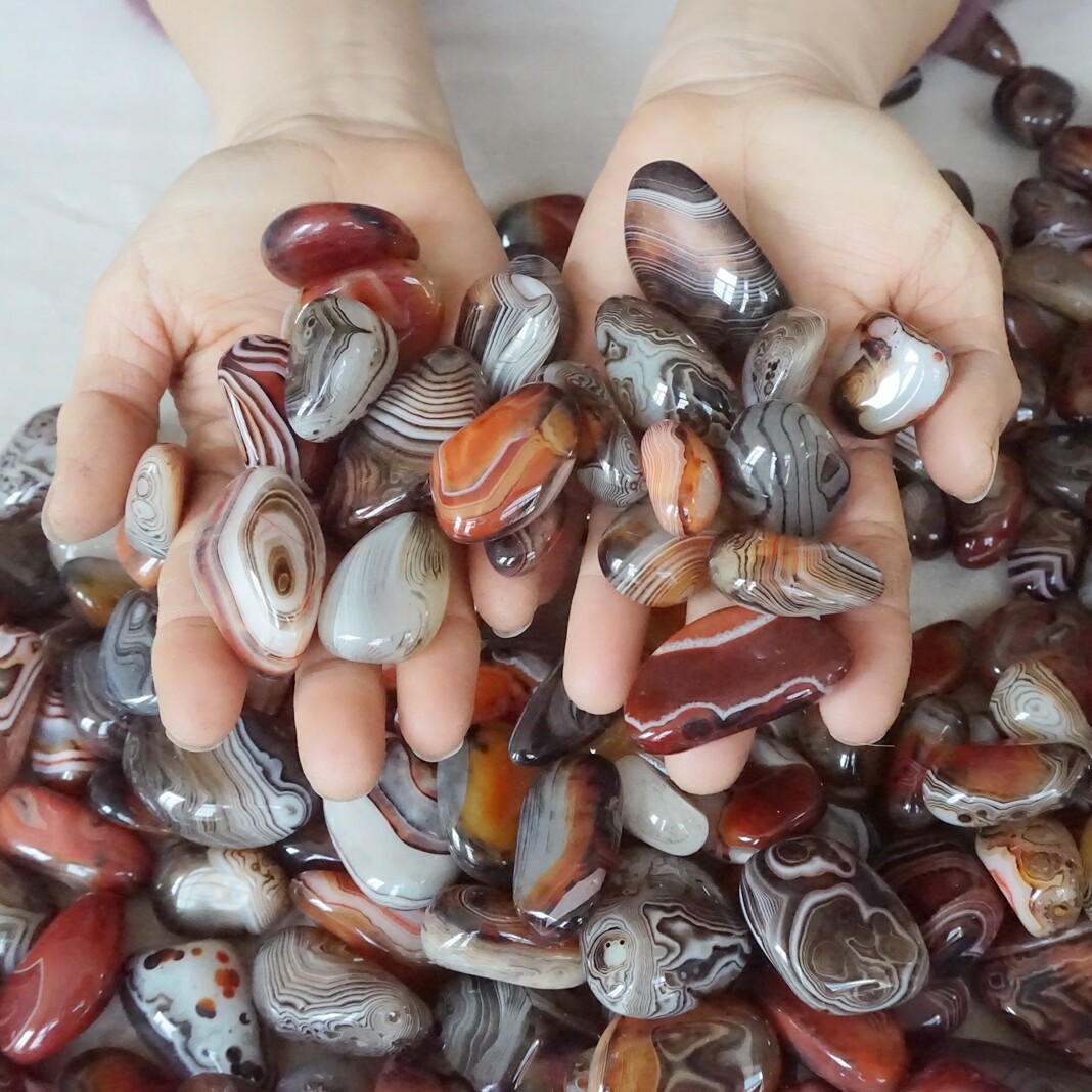 11LB 250Pcs 5kg Natural Band Sardonyx Carnelian Agate Crystal Palm Stone Healing