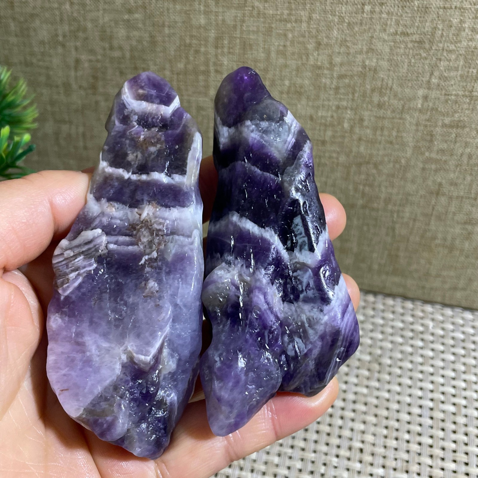 2pcs 189g Natural Dreamy Amethyst Crushed stone crystal Energy Mineral Specimen