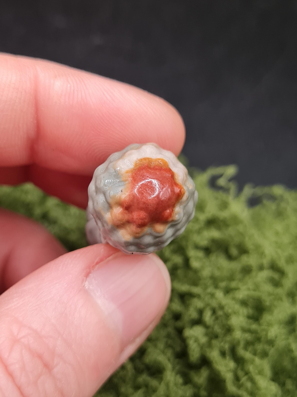 Cute Mini Alashan Agate Buddha Crystal Carving 2,5cm 7,5g Inner Mongolia
