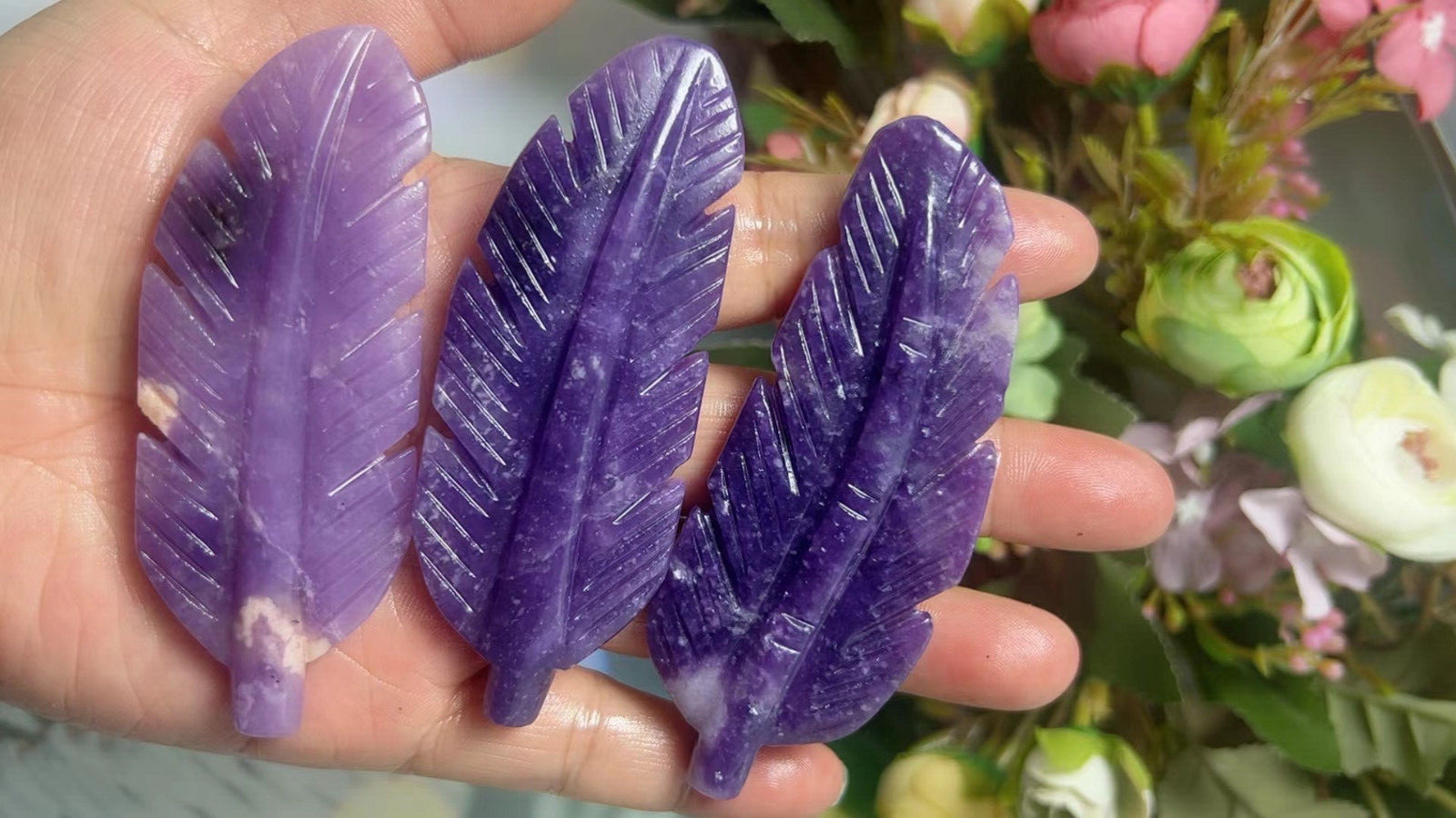 Natural phosphosiderite Quartz leaf Hand Carved Crystal Reiki Healing gem 1PC