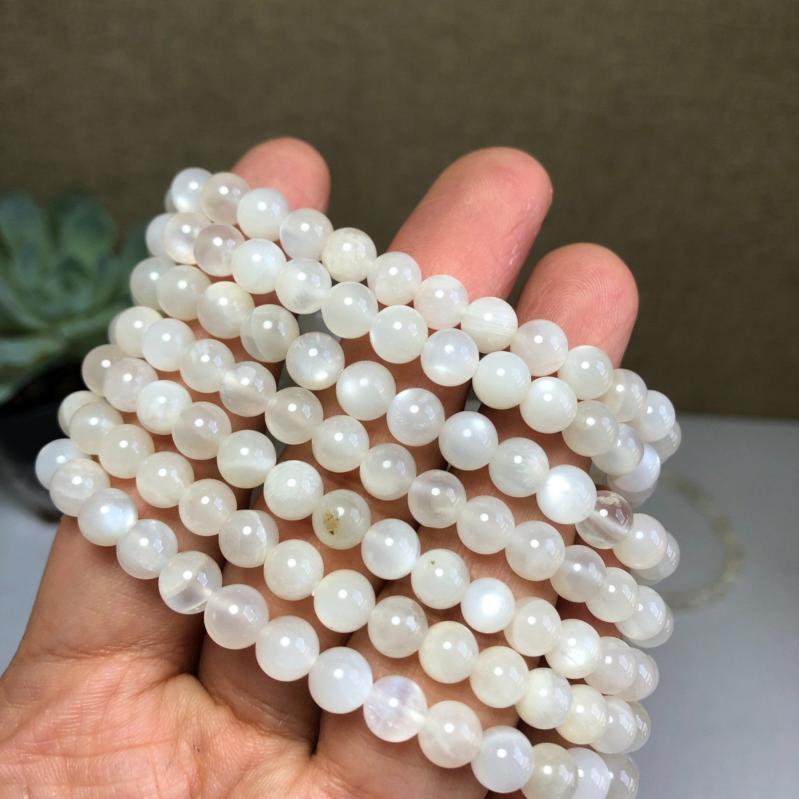 5Pcs Wholesal Natural White Moonlight Stone bracelets Crystal ball sphere 6mm
