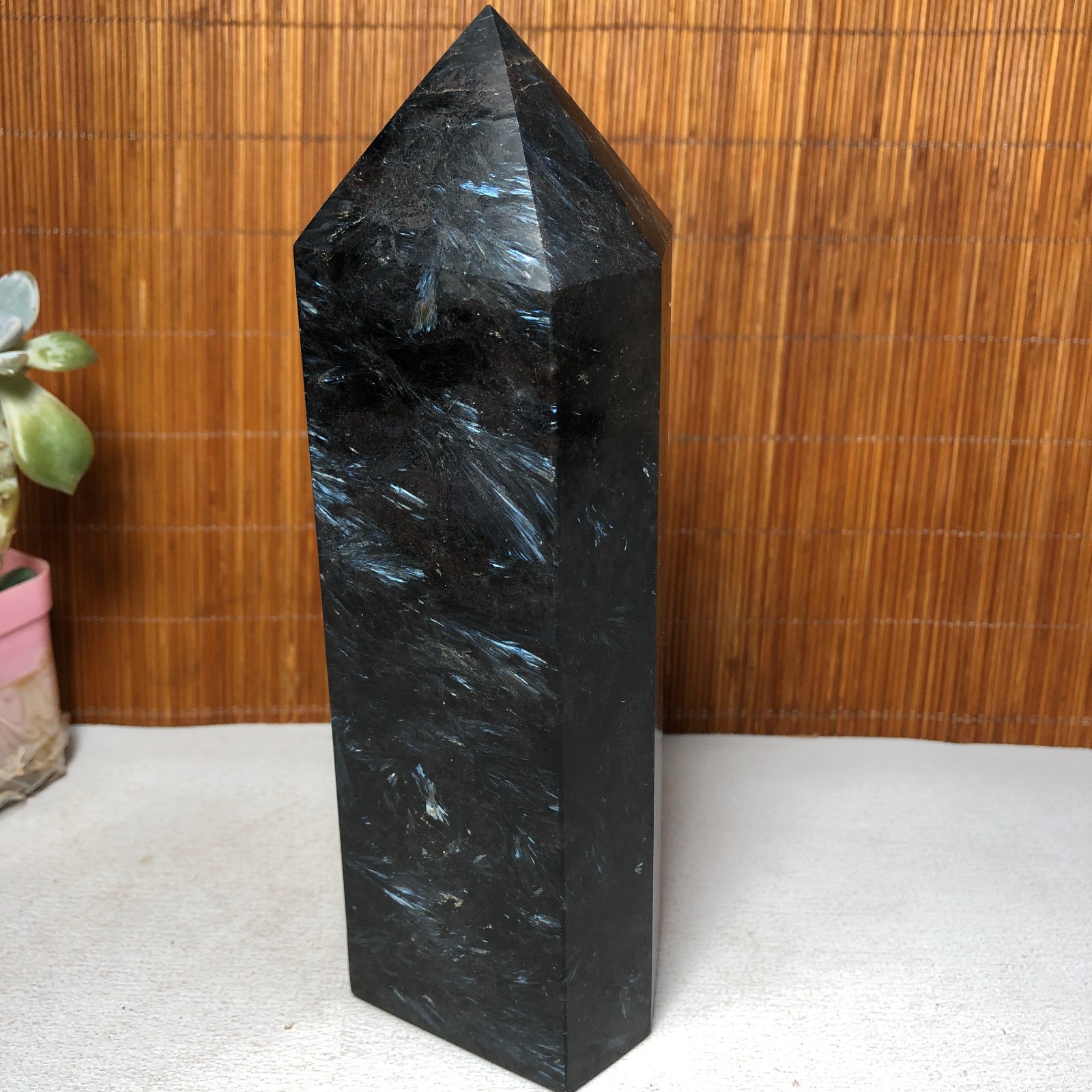 1038g Natural Fireworks Stone Crystal Wand Point Healing free standing A2289