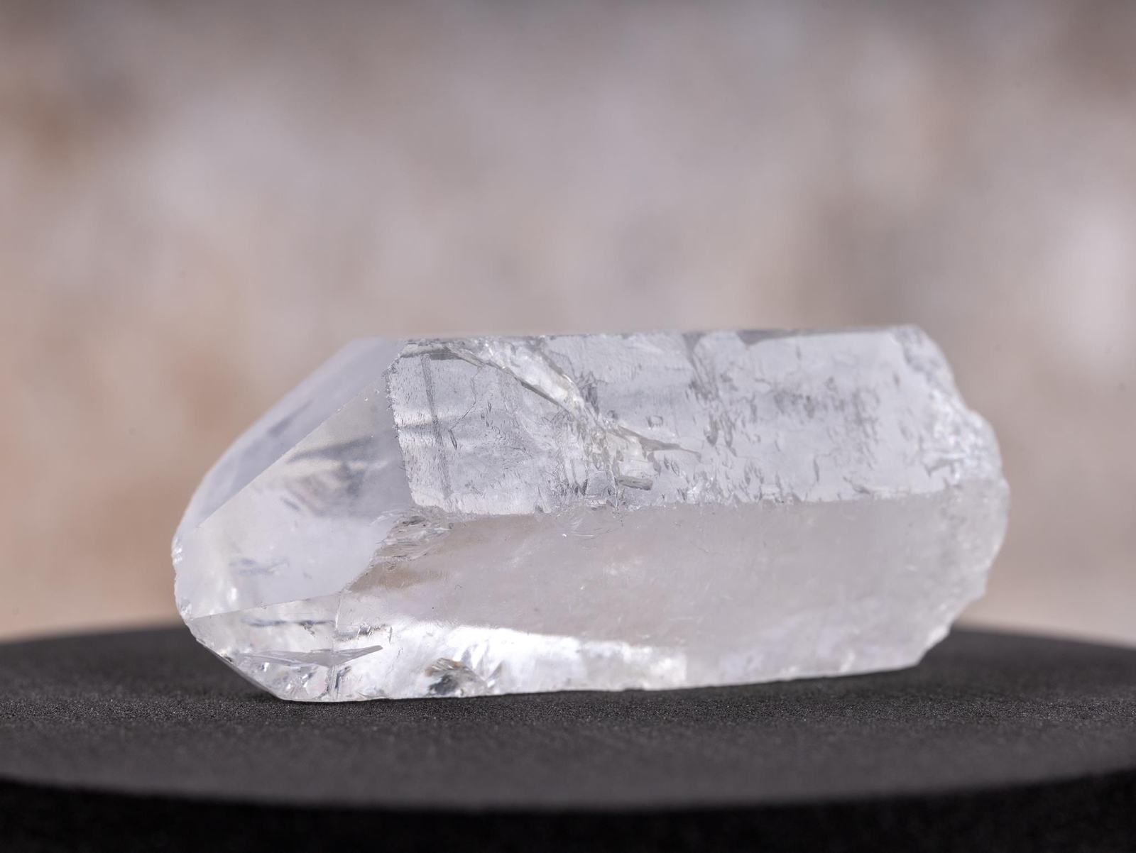 Clear Quartz Point Raw Healing Stone for Meditation, Reiki, Energy Healing, 1 pc