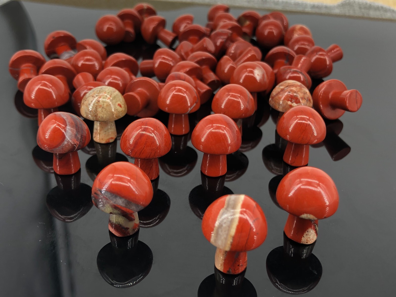 10pcs Natural Red Jasper Mushroom Skull Quartz Crystal Pendant Healing Mineral