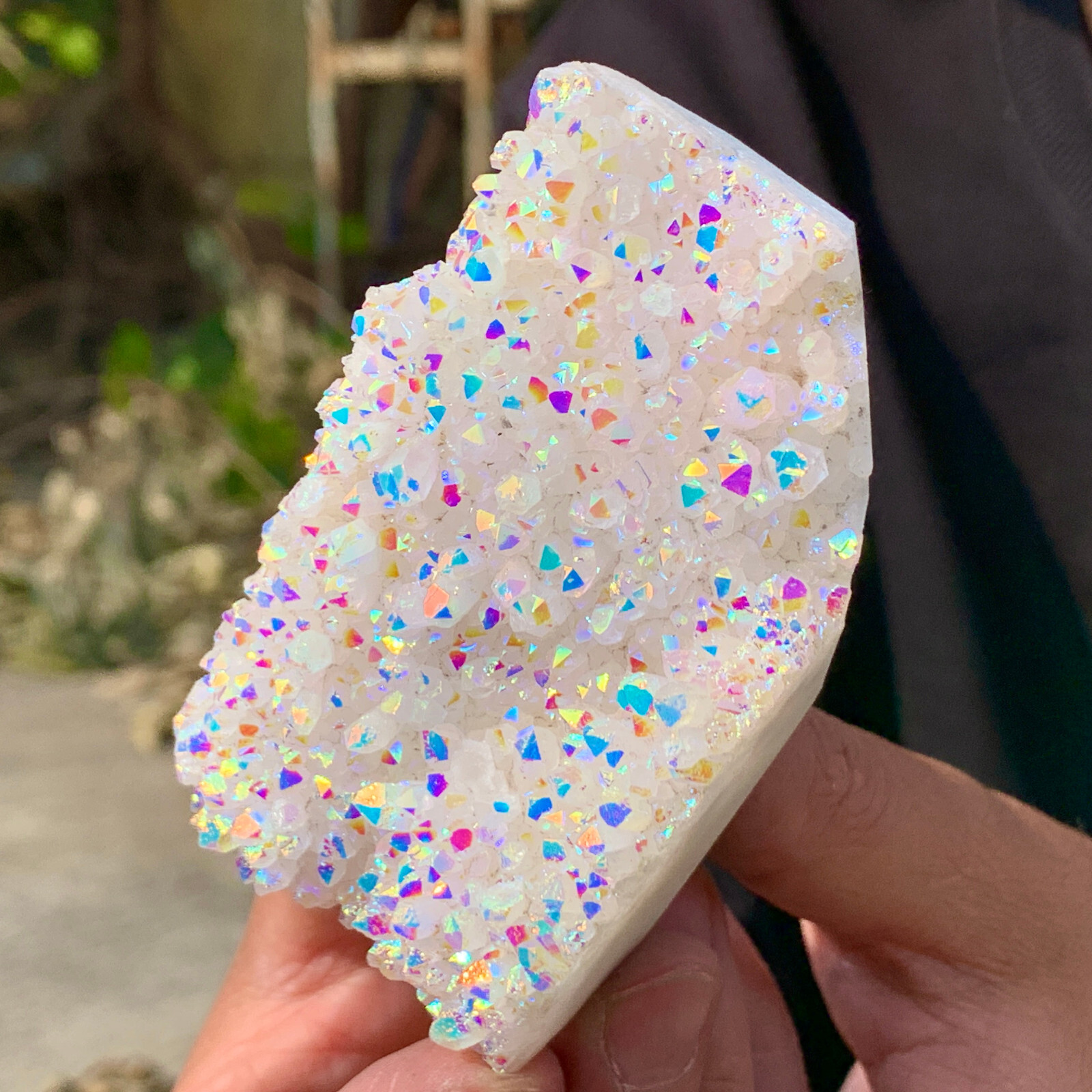 189G Titanium coated colorful feather layer Kyanite bladder specimen