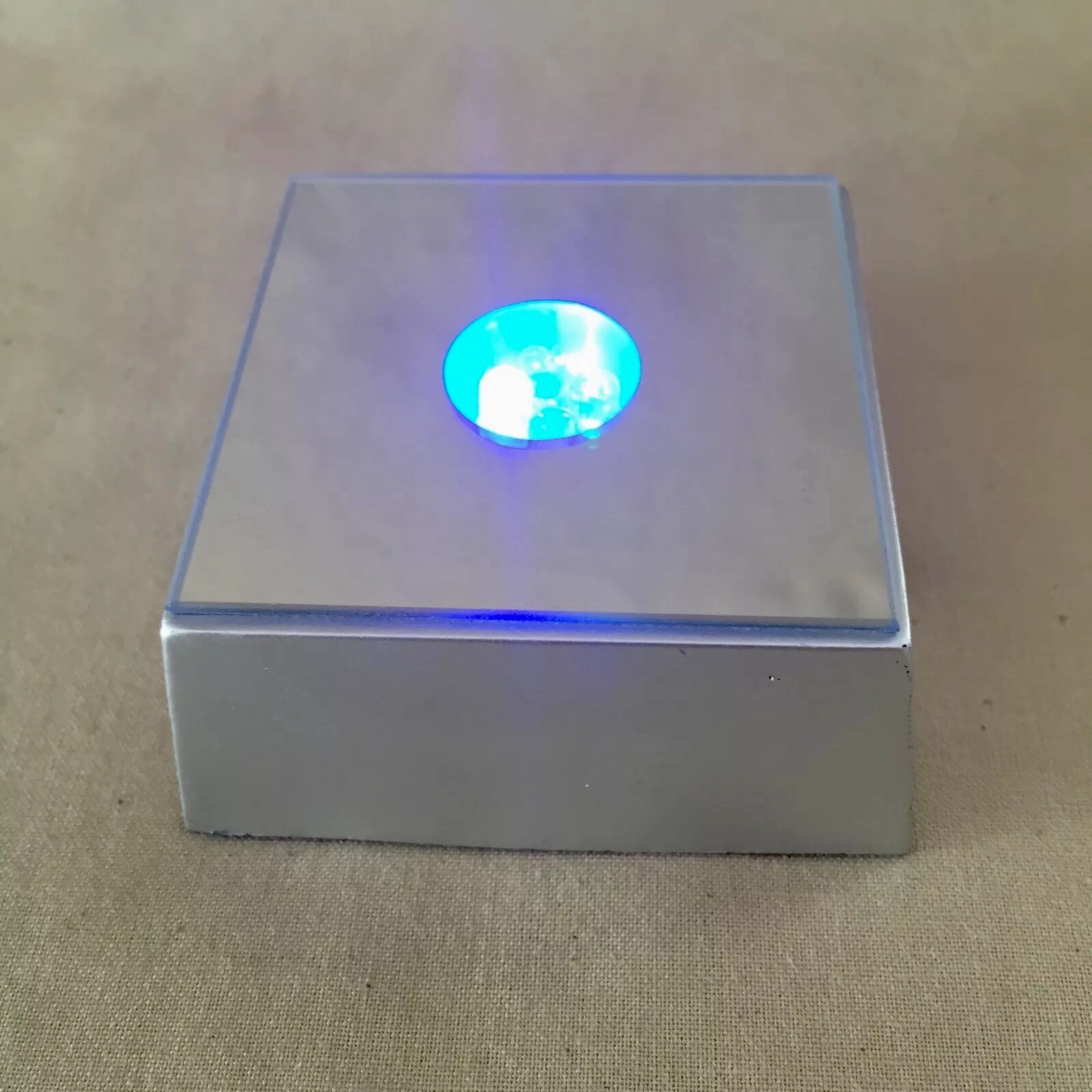 LED Light Base LED Multi Color Changing LED Square Base Selenite Jewel Display.