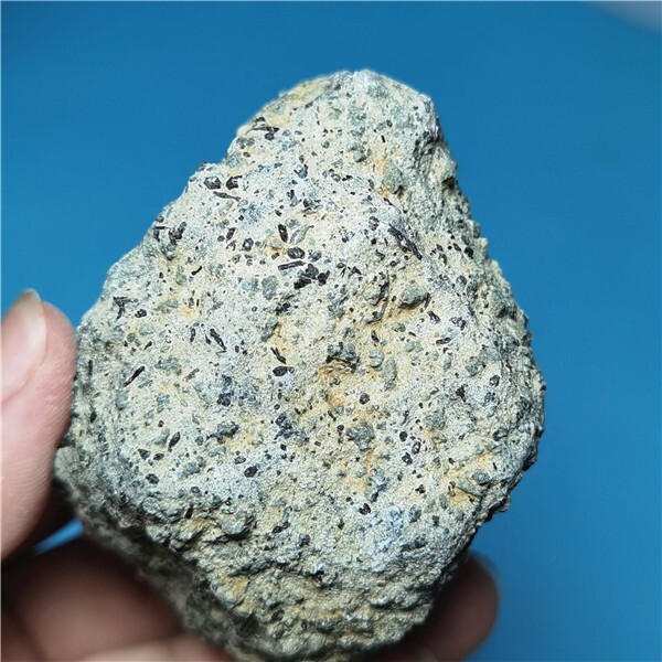 275g Natural Meteorite–Energy stone from space (nonmagnetic) i646