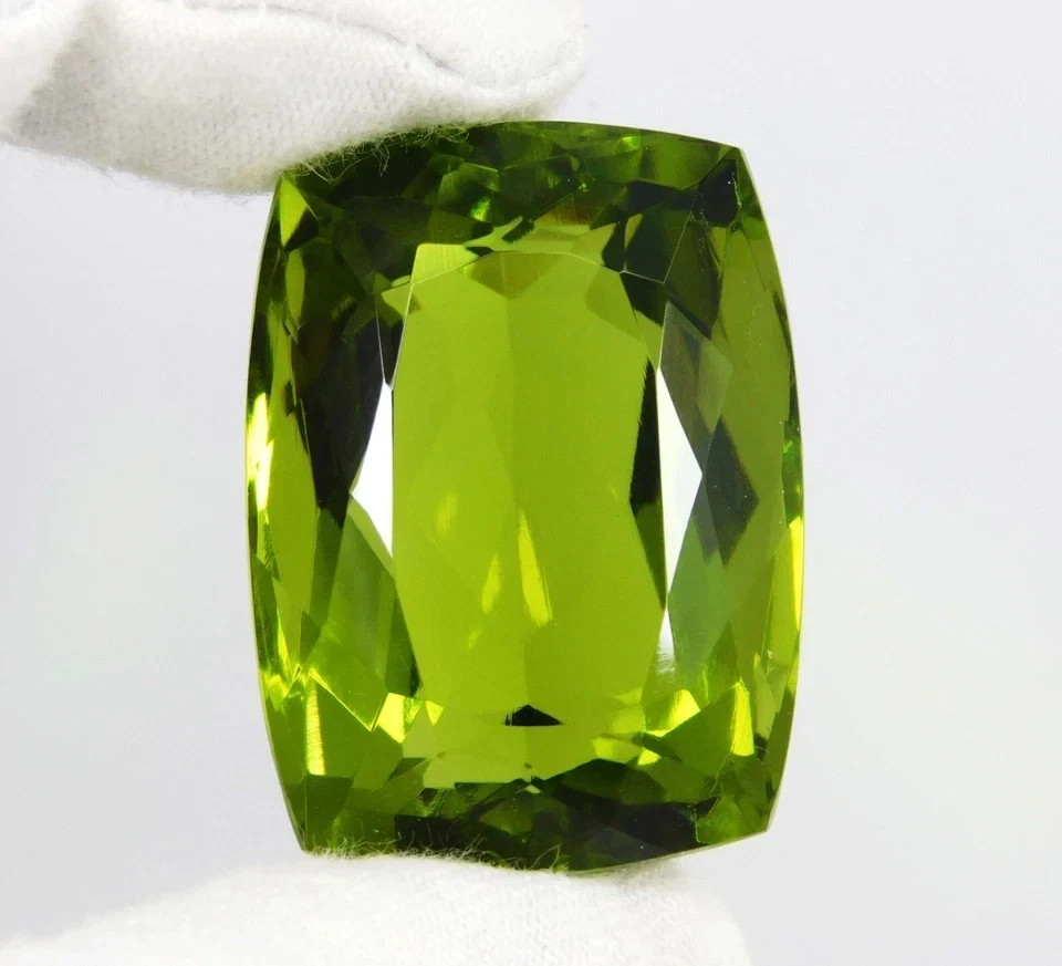 102+ Ct Green Peridot Cushion Cut Certified Flawless Loose Gemstone