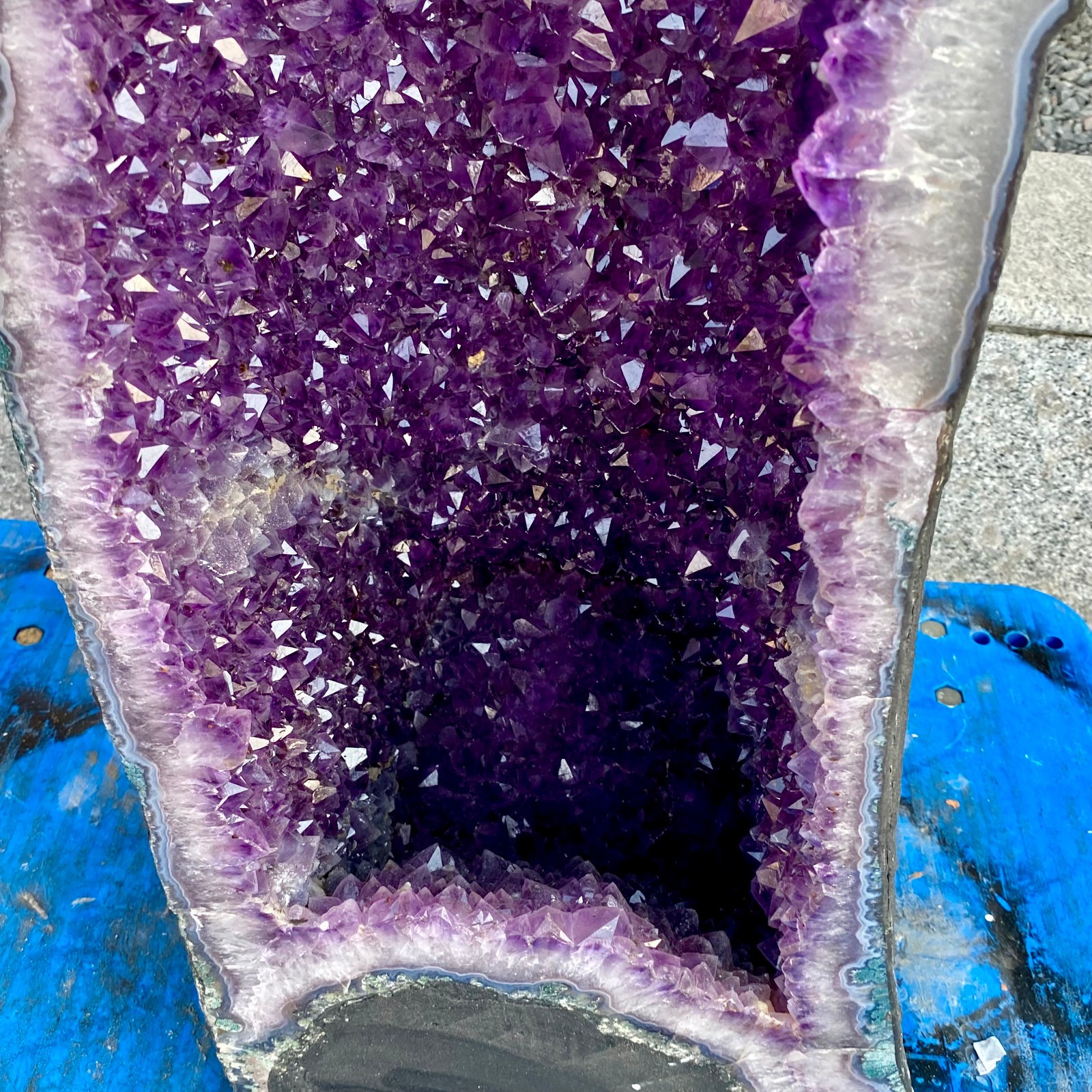 143LB Natural Amethyst Geode Quartz Crystal Cluster Cathedral Energy healing