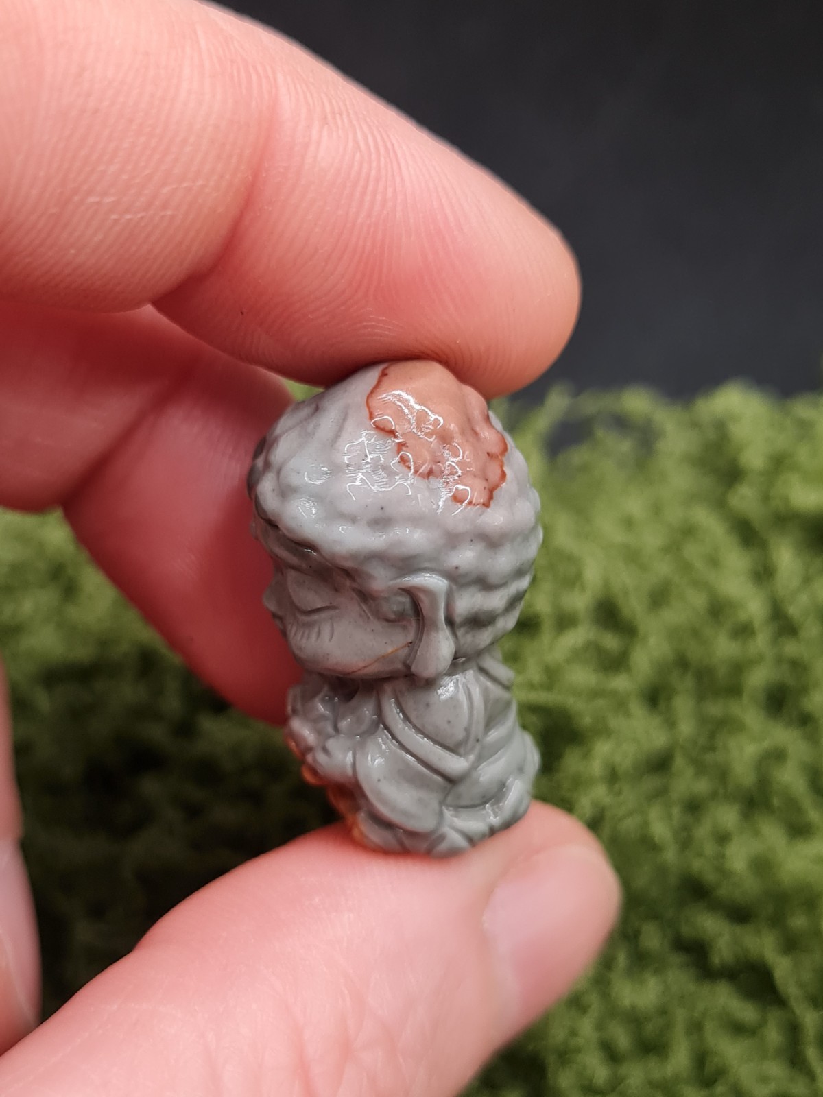 Cute Mini Alashan Agate Buddha Crystal Carving 2,5cm 7,5g Inner Mongolia