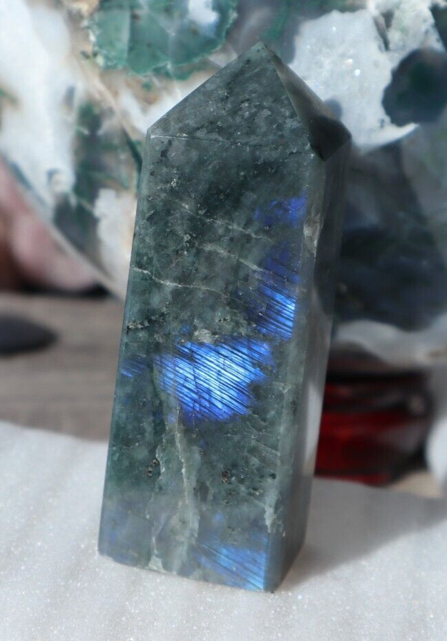 LABRADORITE POINT (4 SIDED) 3.20 INCHES TALL/ 130.7 GRAMS