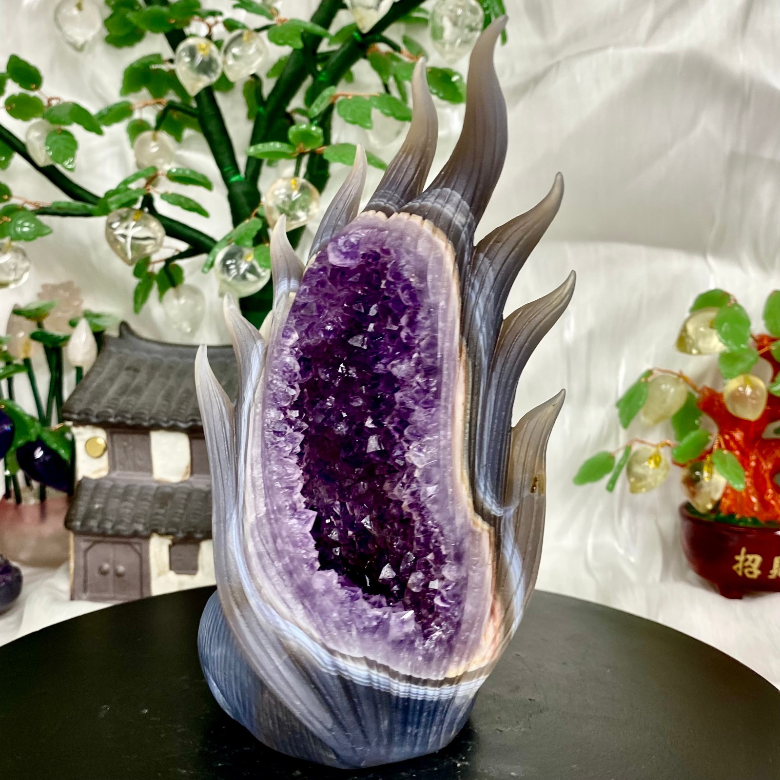 2.6LB Natural Agate Geode Hand Carved Nine-tailed Fox Quartz Crystal Decor