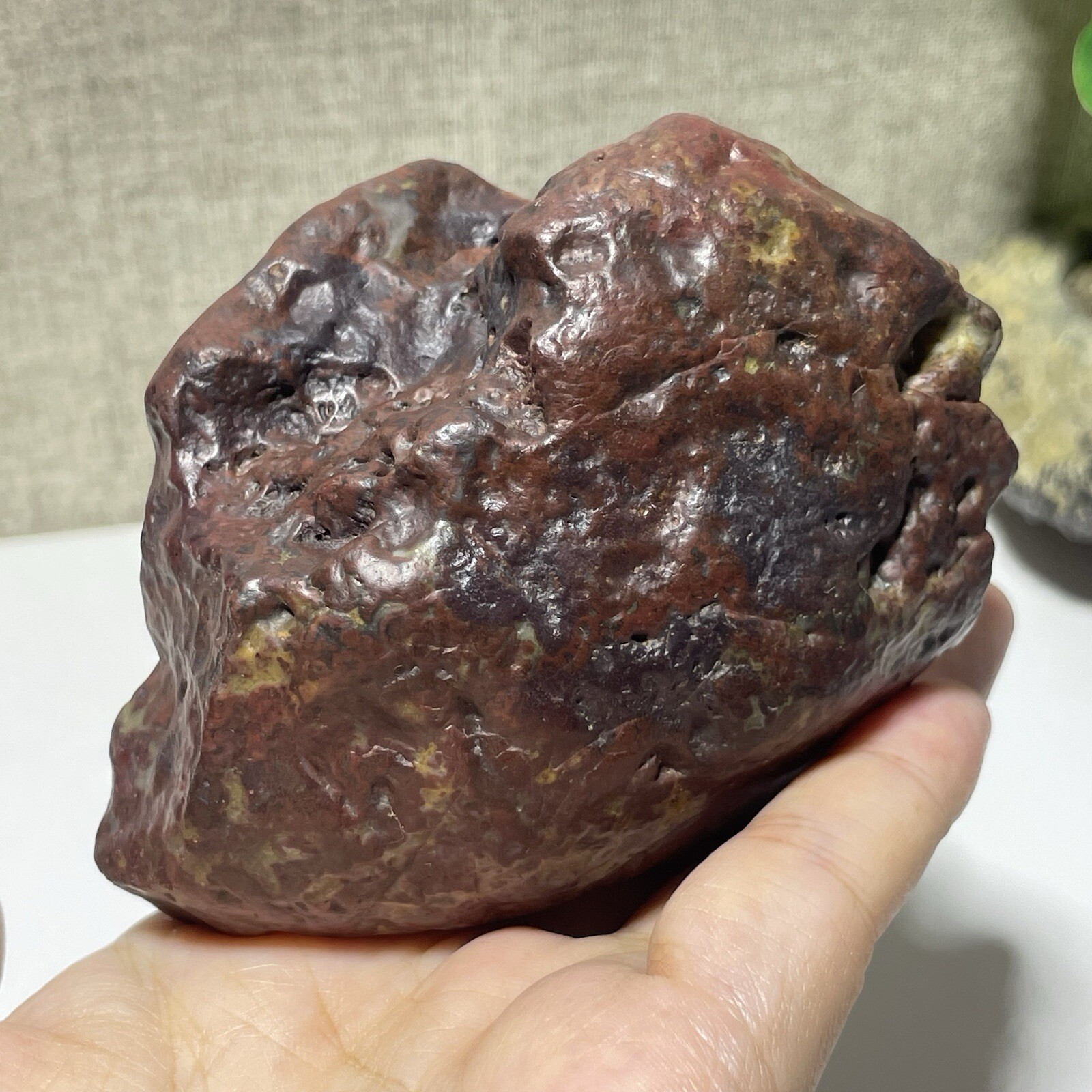 428g Natural Iddingsite meteorite specimen raw stone from China a6635