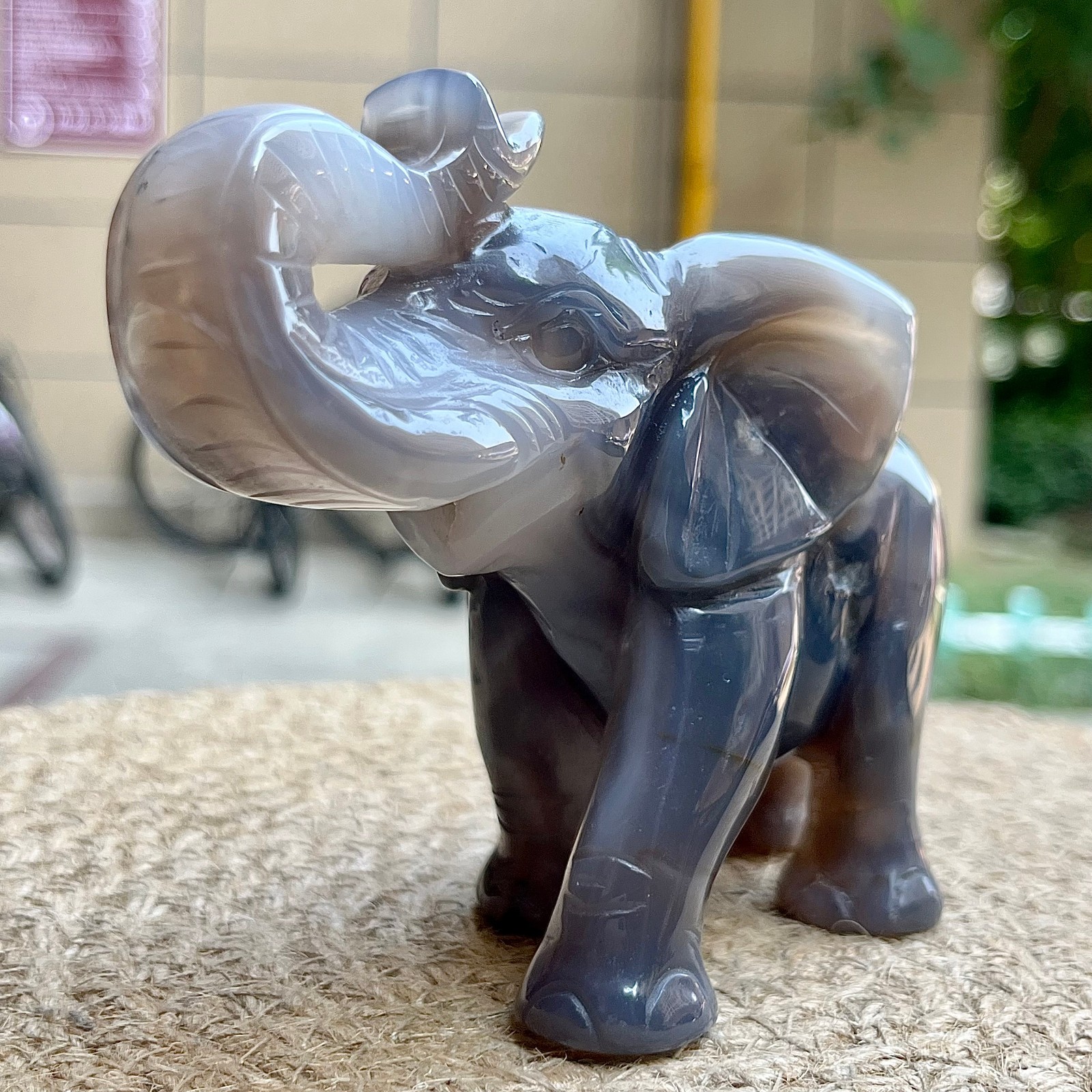 392 g Crystal Agate Elephant Carving Family Gift Animal Sculpture Decor