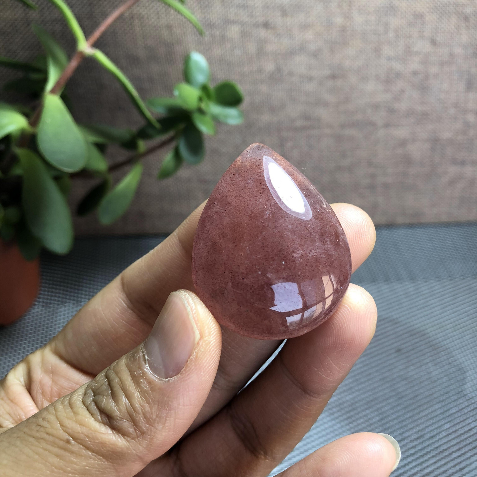 Rare Natutal Red Strawberry Crystal gemstone Pendant Eyes Stunning Viewing A1289