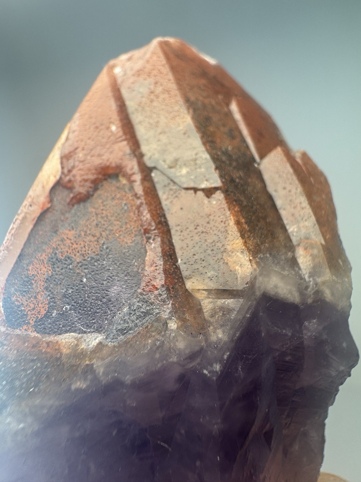 AURALITE 23 Hematite Red Cap Boreal Chevron Amethyst Quartz Crystal Canada