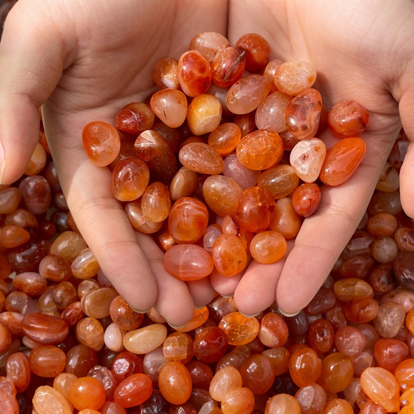 10Pcs Grade A+ Carnelian Tumbled Stones, 0.5-1″ Small Red Agate Polished Tumbled