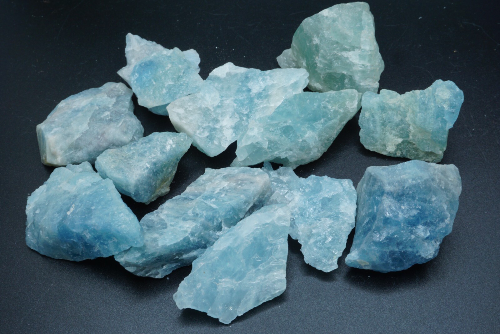Aquamarine 500 Carats Natural Blue Crystal 1st Quality Specimen Gemstones