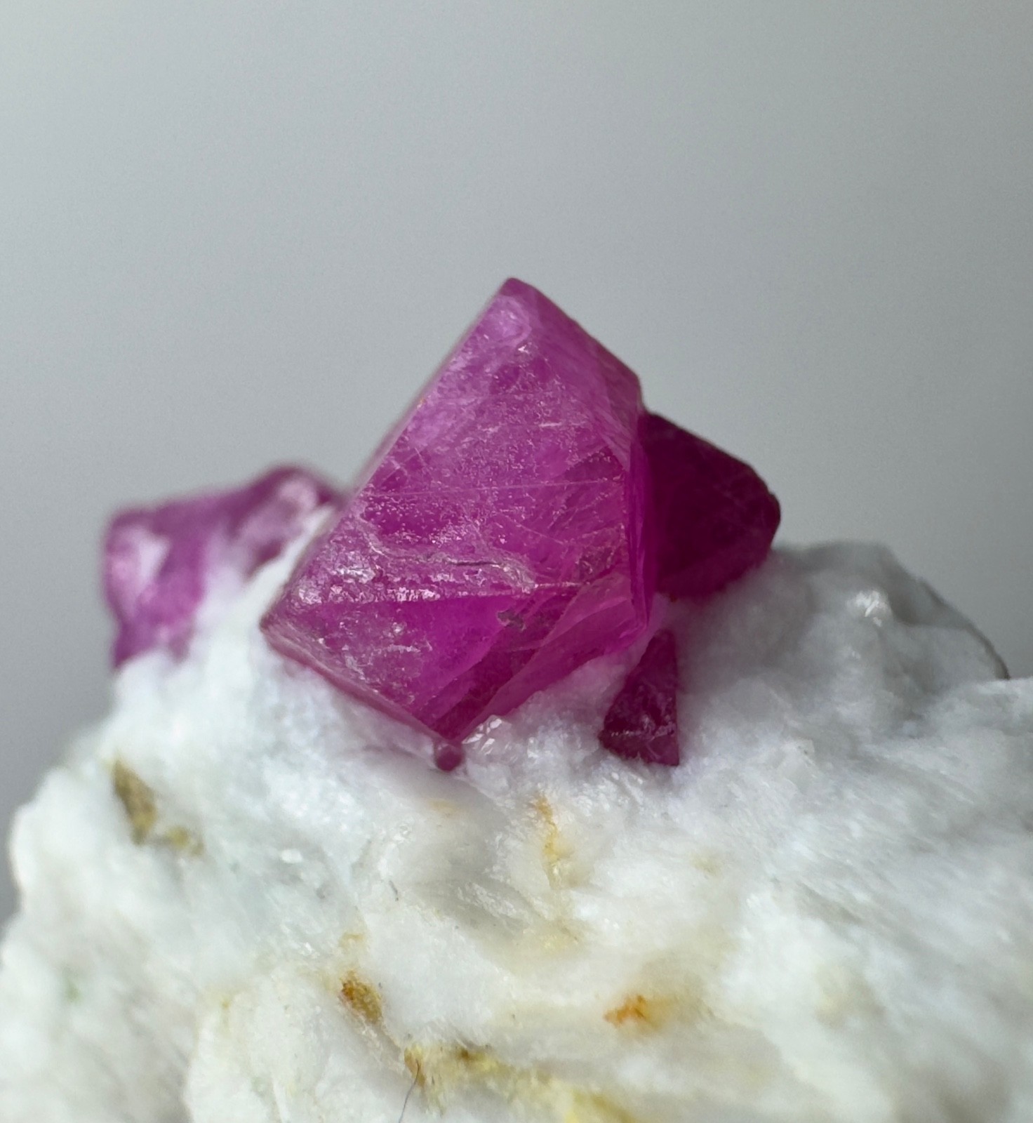 147 Ct Natural Ruby Crystal On Matrix From Jegdalak Afghanistan