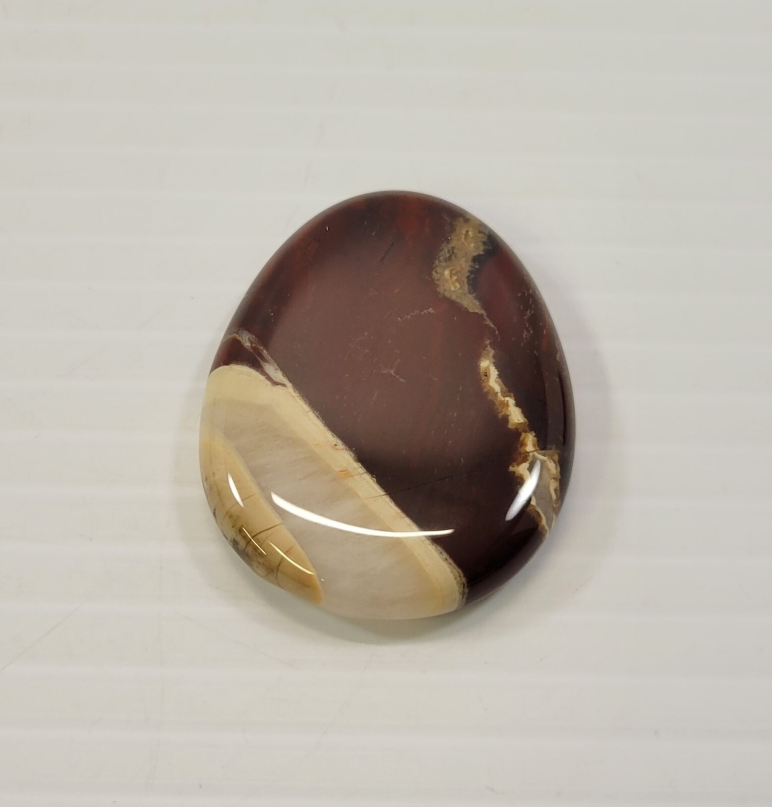 *B3) Artistone Indian Agate Thumb Pocket Polished Worry Stone