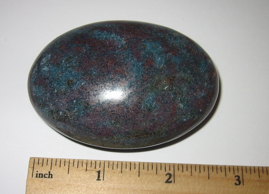 2.8″ (70mm) POLISHED NATURAL RUBY & KYANITE CRYSTAL PALM STONE INDIA 186grams *1