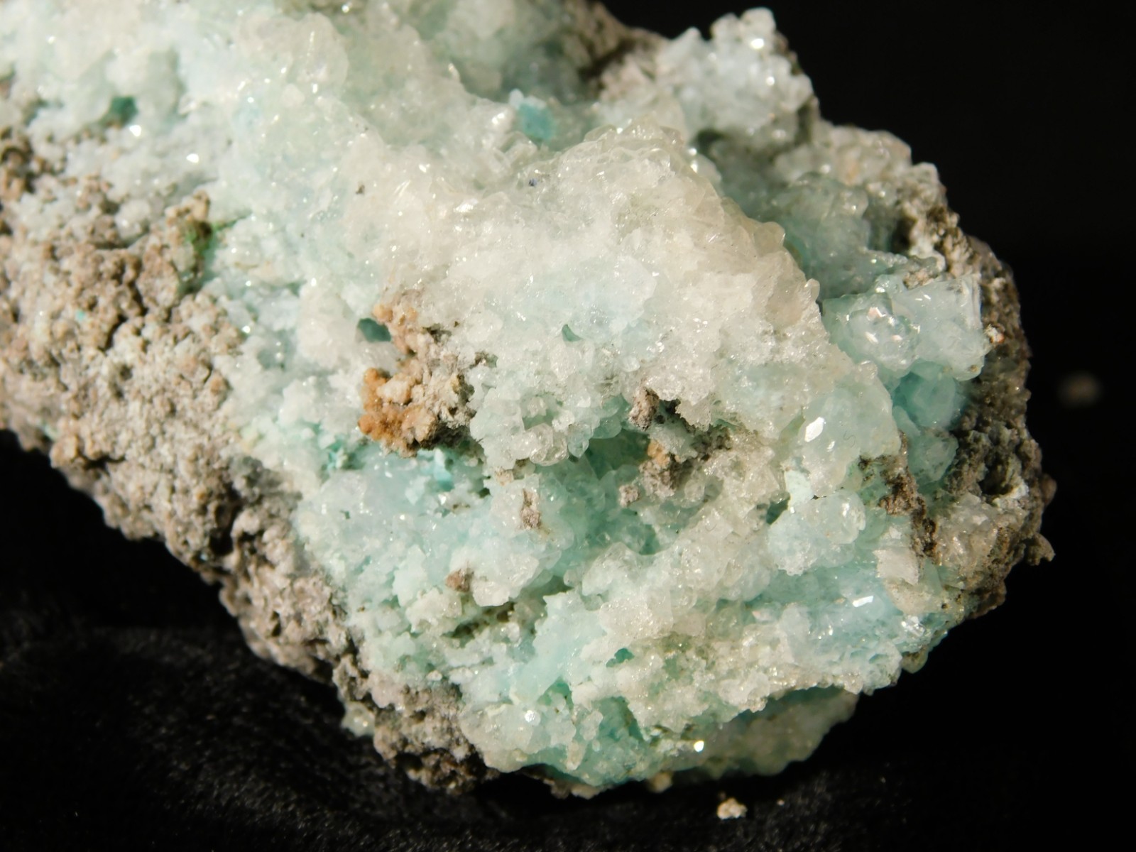 Light BLUE! CHRYSOCOLLA Cluster with Translucent Druzy Quartz Mexico 195gr