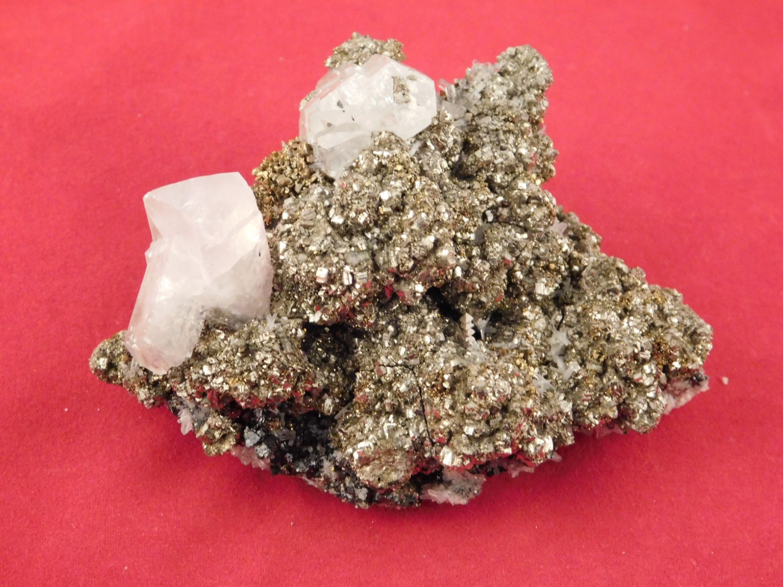 FLUORESCENT Calcite Crystal Cluster with Druzy Pyrite Crystals Peru 161gr