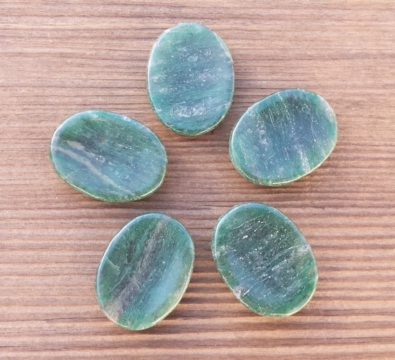 NATURAL JADE GEMSTONE WORRY STONE (ONE)
