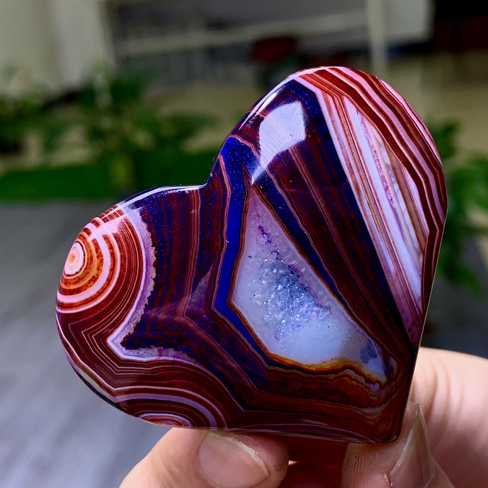 79G Natural colored striped agate crystal mineral heart shape