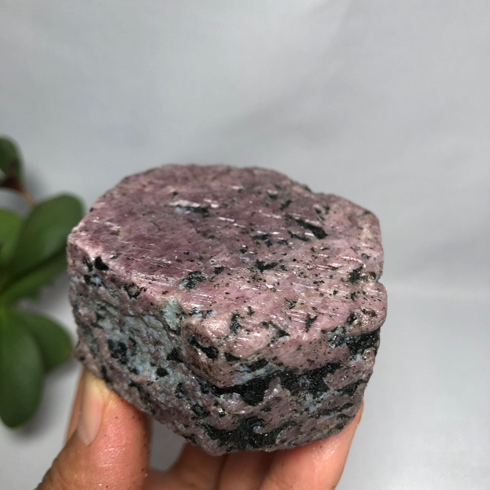330g Top Natural Red corundum ruby gemstone Unheated original specimens g6720