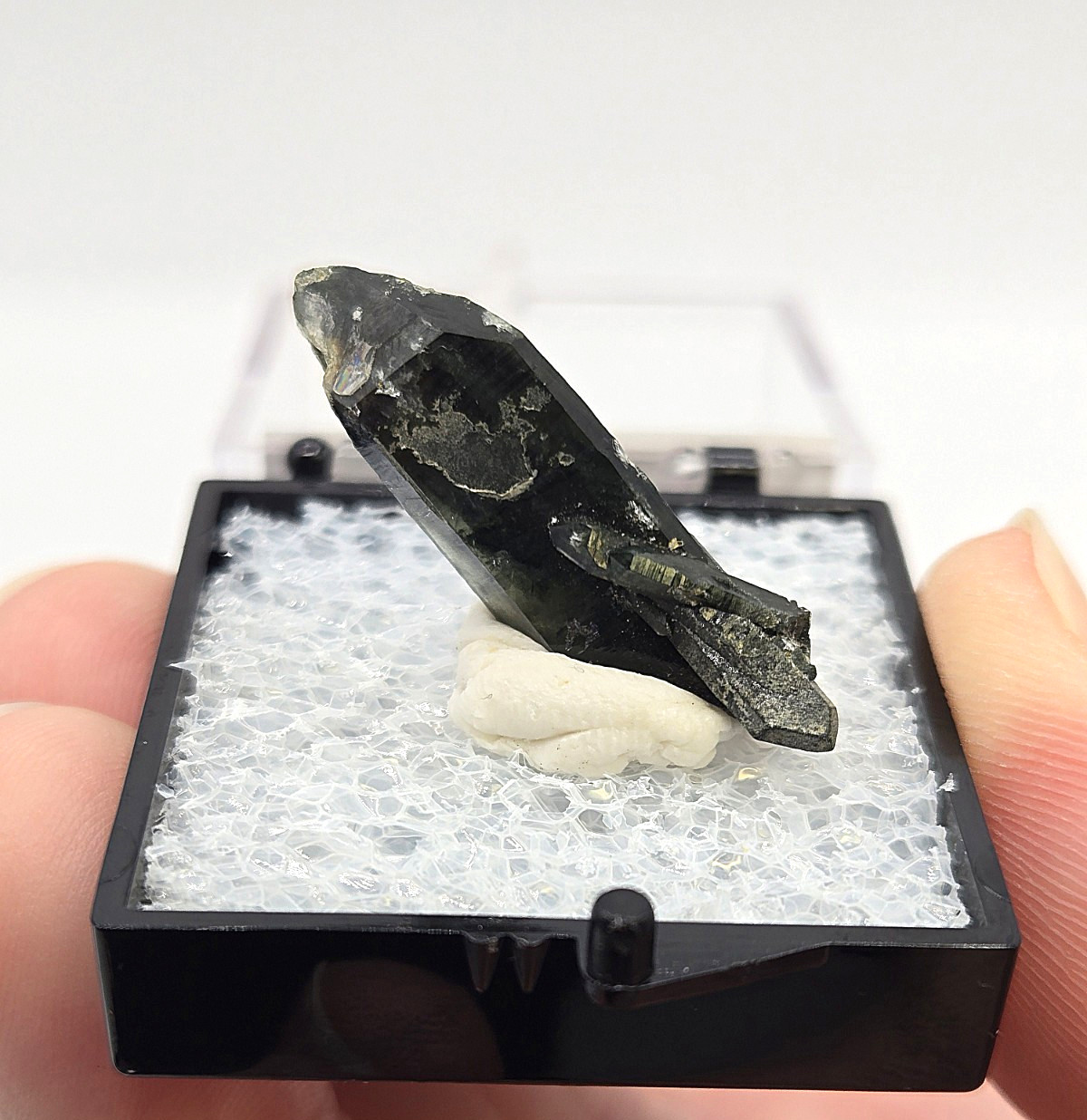 Chlorite Himalayan Quartz Crystal Thumbnail Specimen – Nepal (laseal)