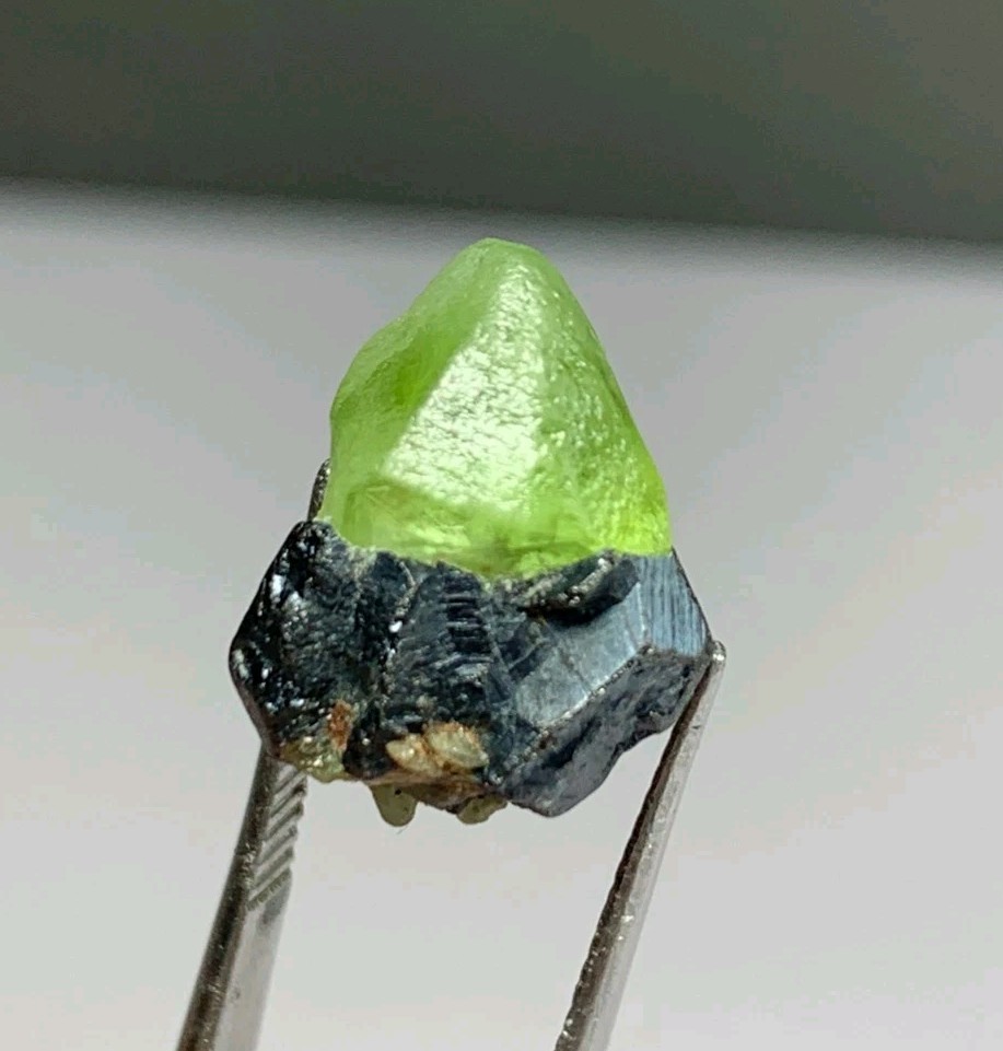 3.5 gm Small Size Stunning Peridot Crystal Combine With Magnetite Crystal.