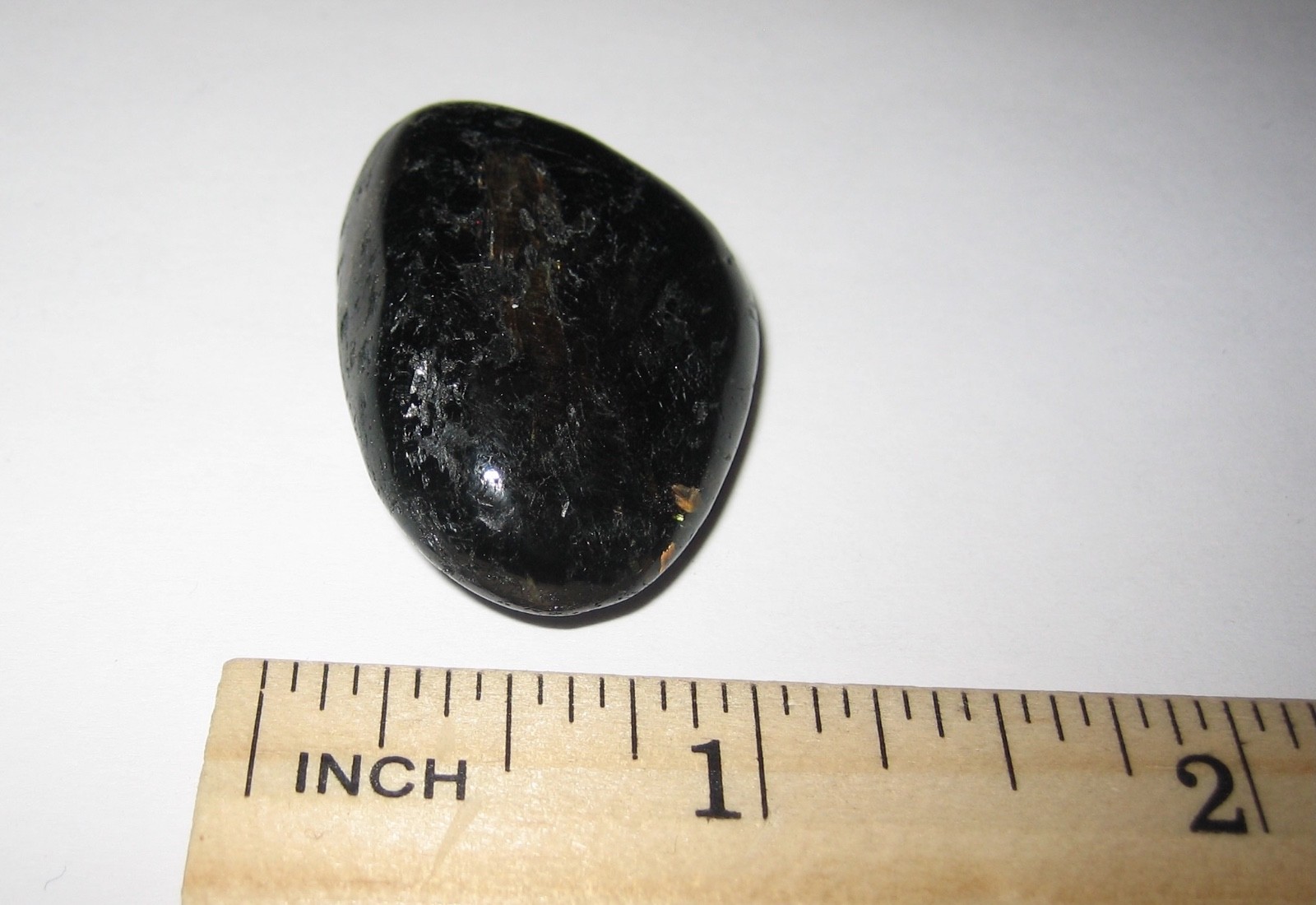 1.3″ RARE TUMBLED POLISHED AUTHENTIC NUUMMITE STONE FROM GREENLAND 17.6grams *15