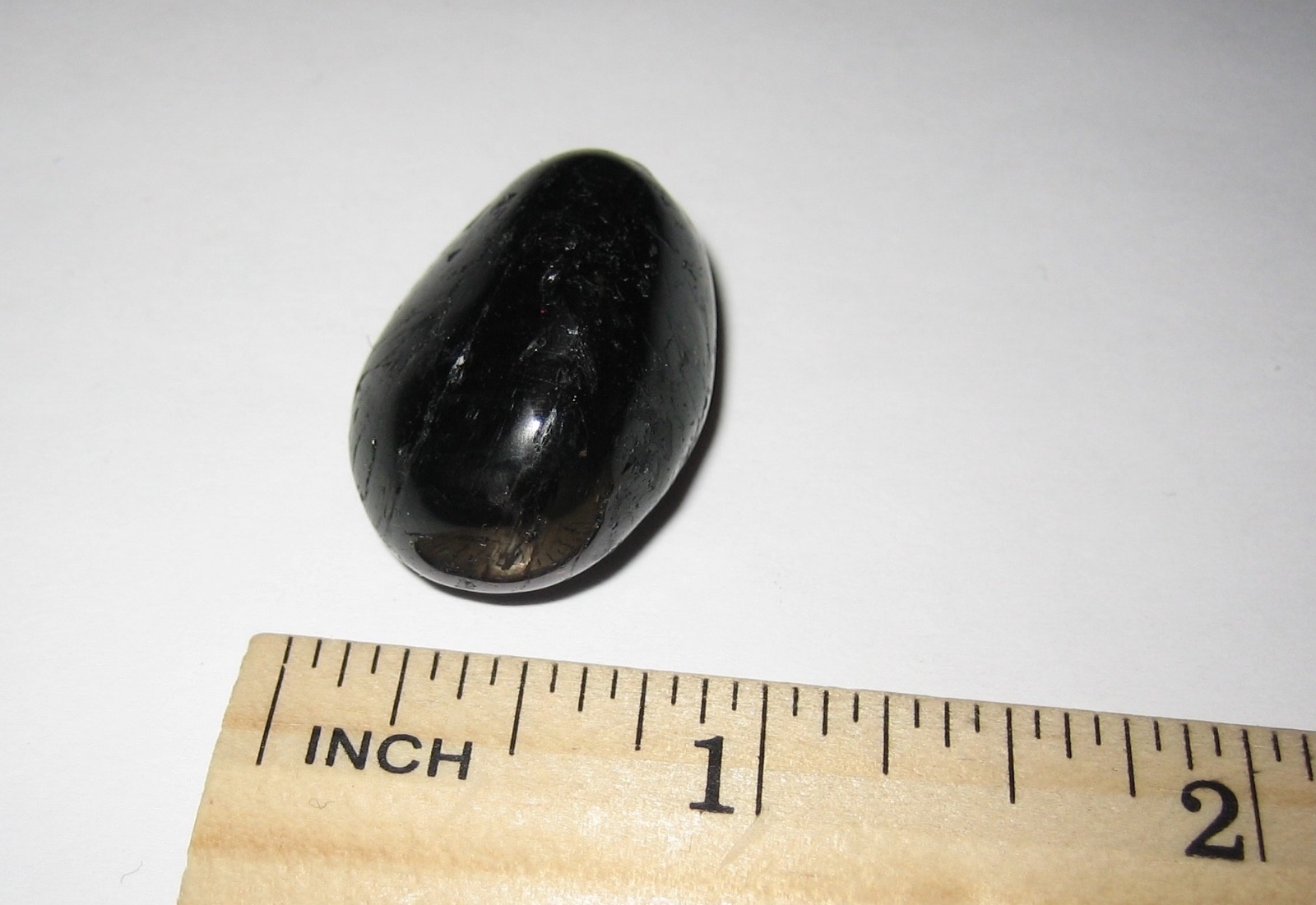 1.15″ RARE TUMBLED POLISHED AUTHENTIC NUUMMITE STONE FROM GREENLAND 14grams *16
