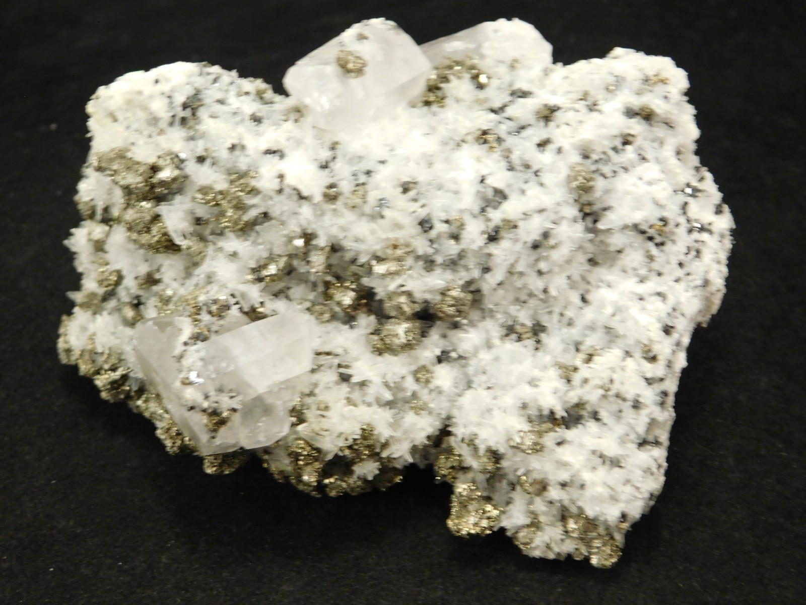 FLUORESCENT Calcite CRYSTAL Cluster on PYRITE with Druzy Quartz Peru 163gr