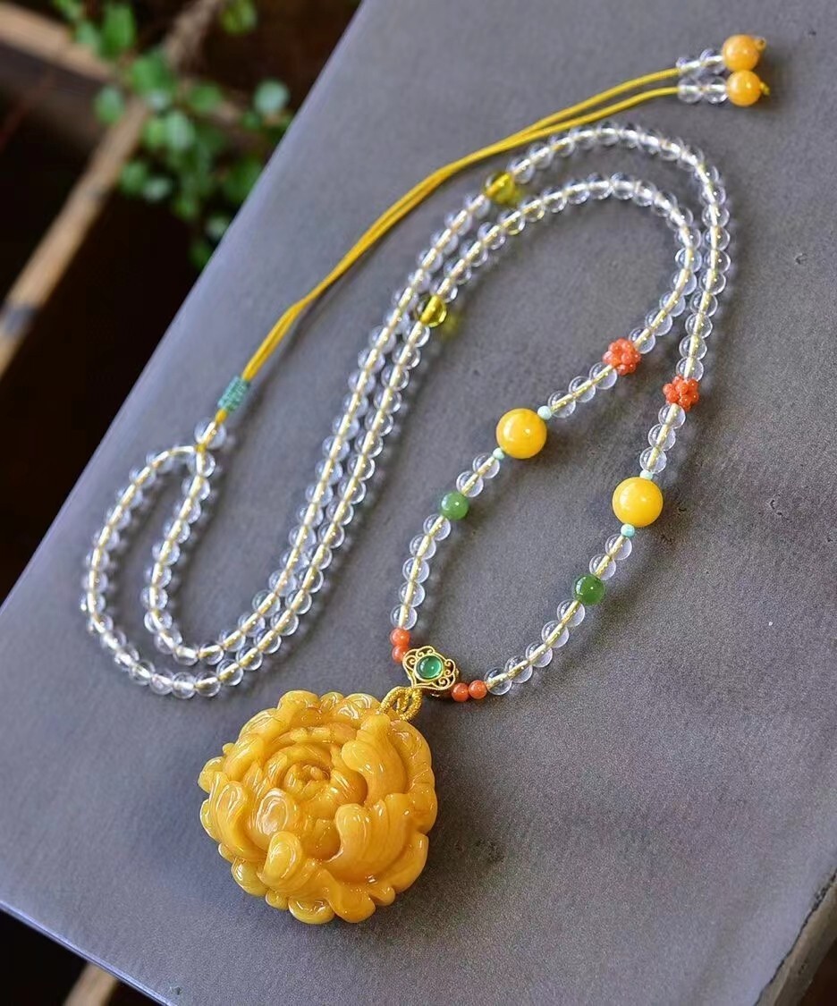 Top Quality Natural Amber Gemstone Carved flowers Pendant AAAA 35x22x40mm
