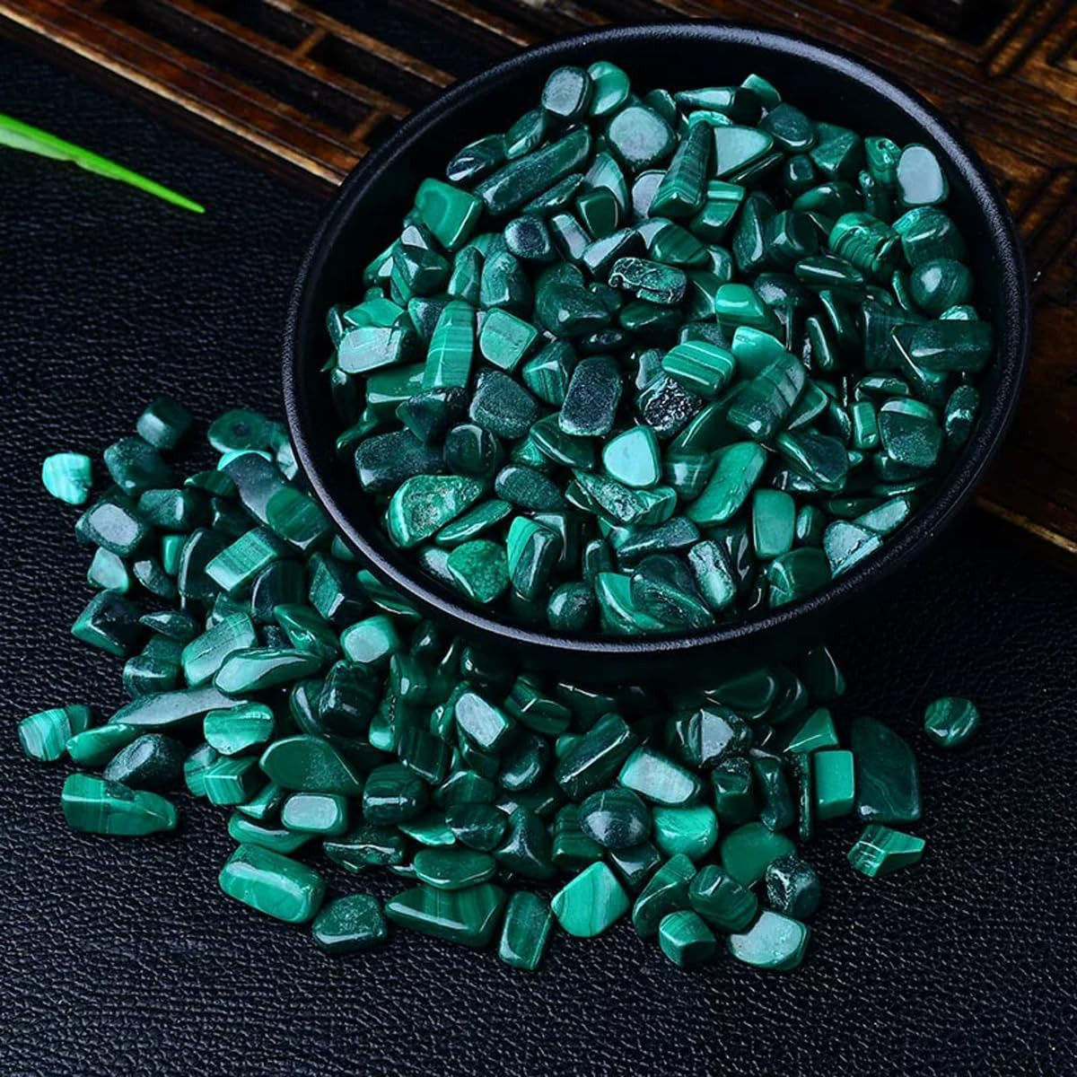 100g Natural Malachite Crystal Chips, 7-9mm Tumbled Chips Crushed Crystal Stone,