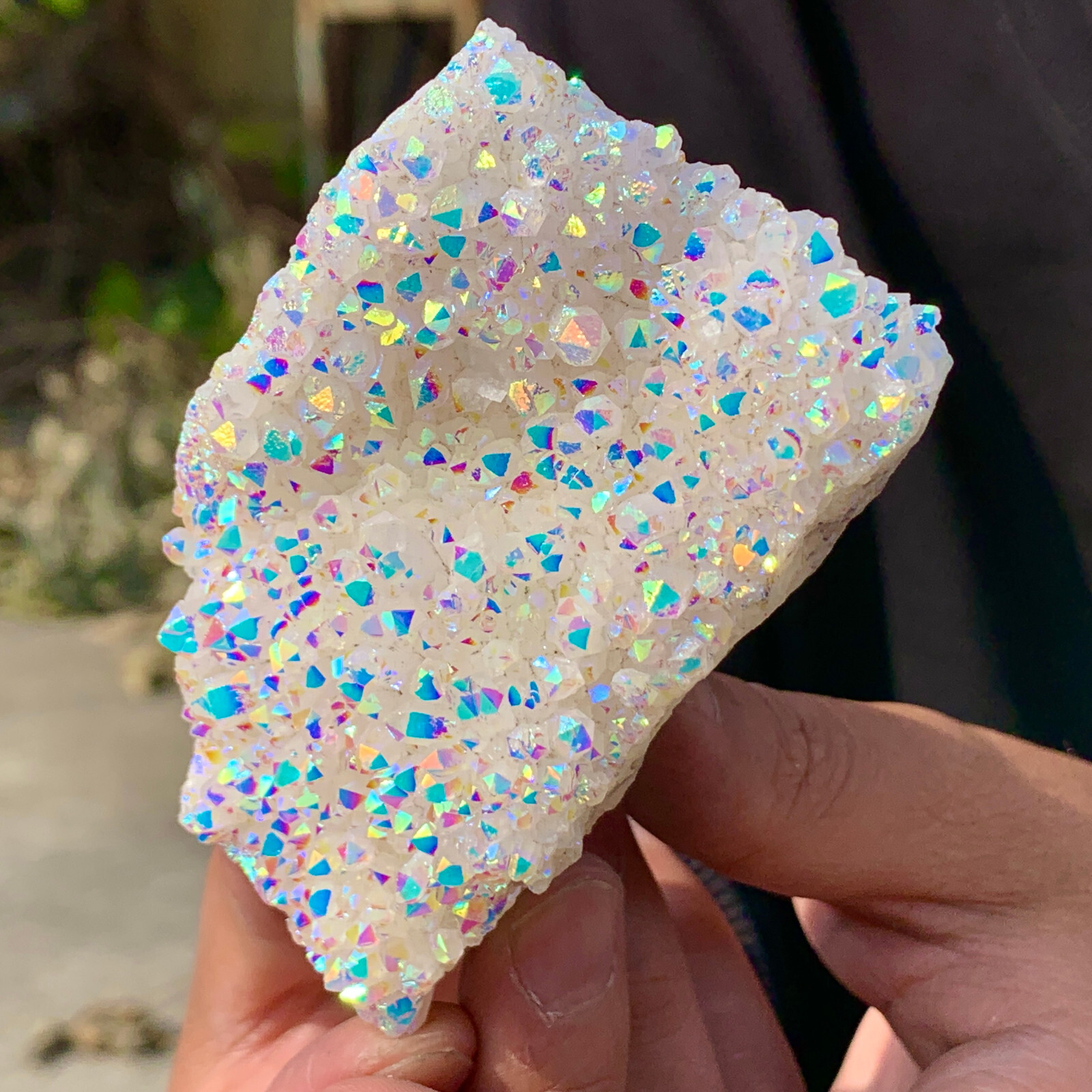 189G Titanium coated colorful feather layer Kyanite bladder specimen