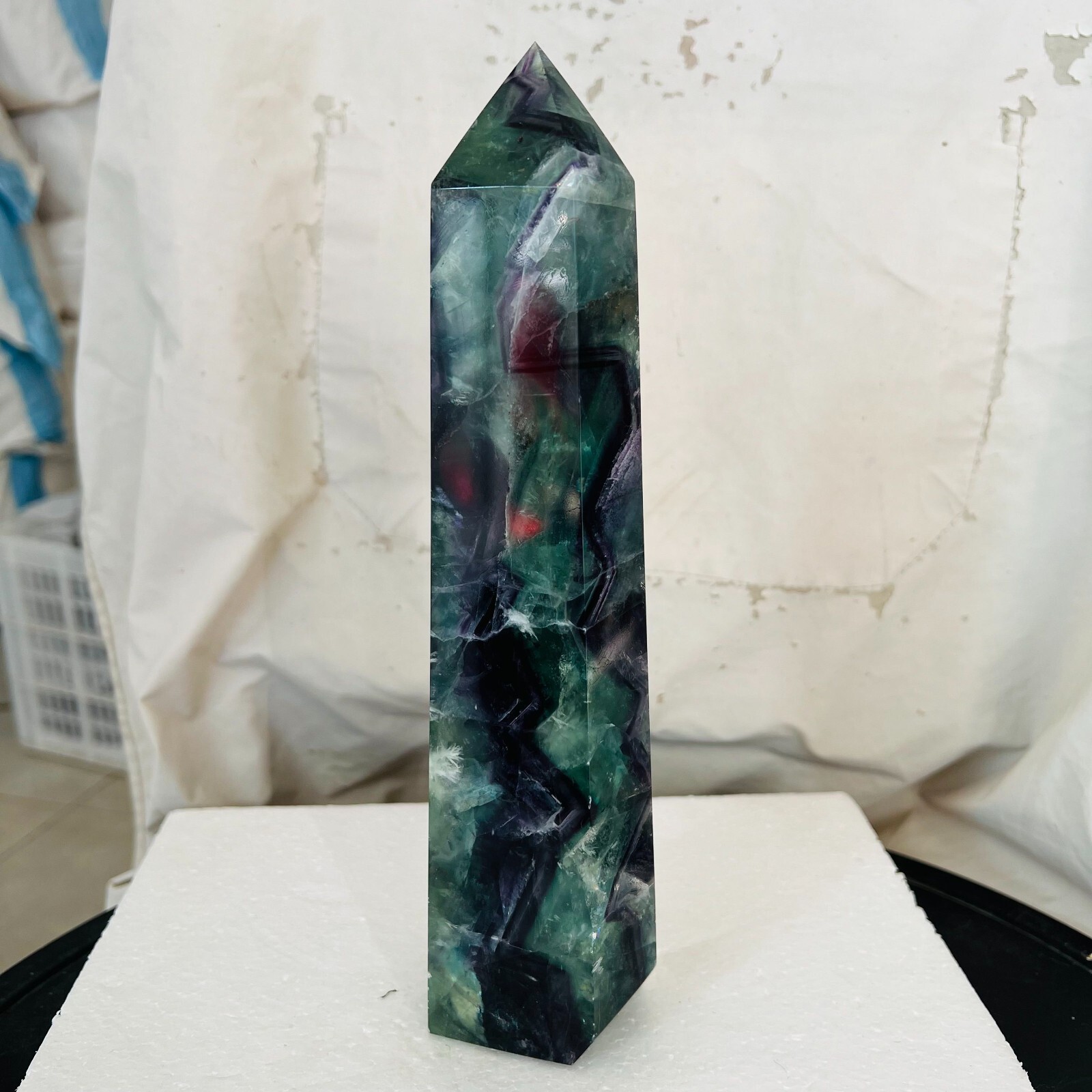 2.64LB Polishing and healing of natural colored fluorite crystal tower 1200g