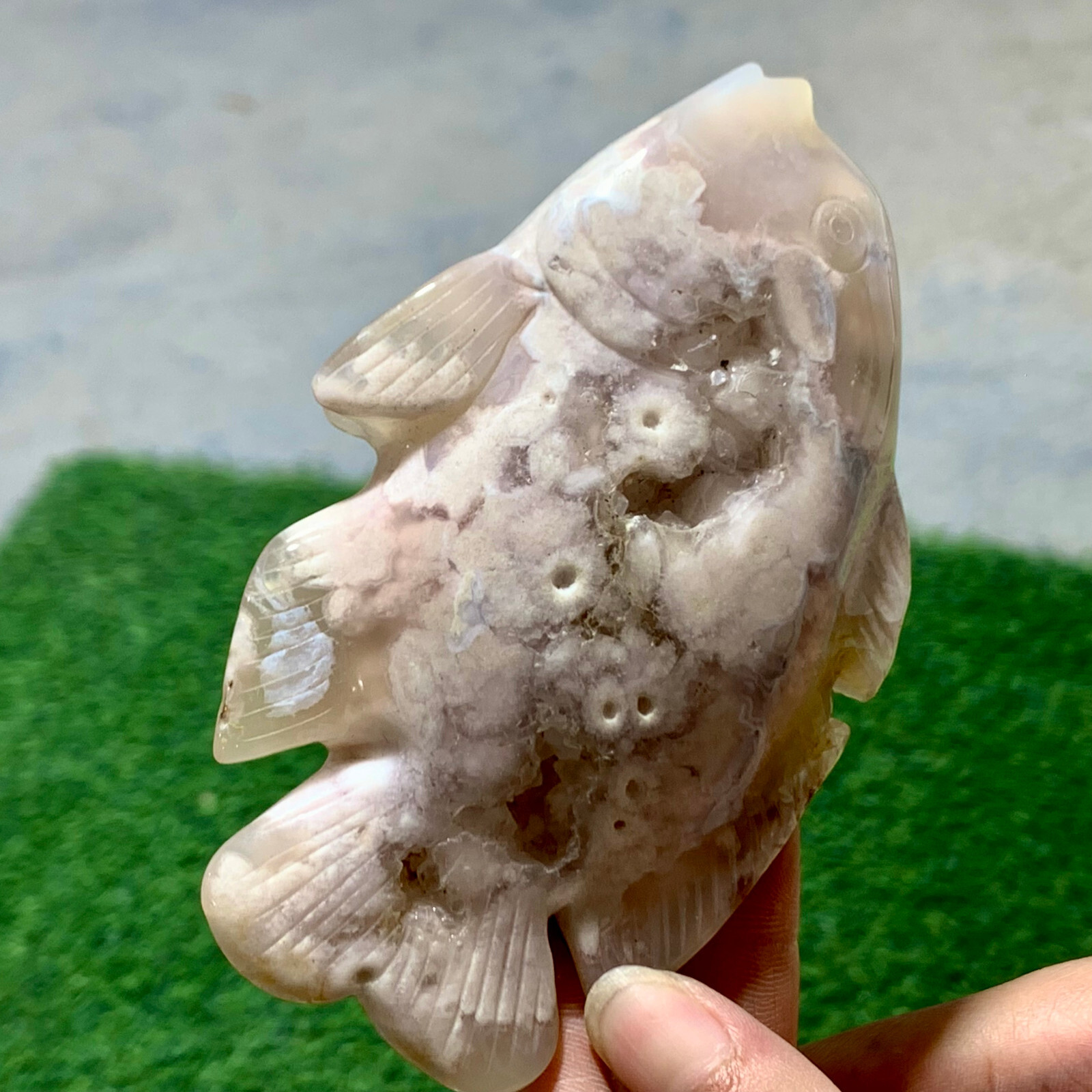 232G Natural agate crystal cave quartz hand carved moon